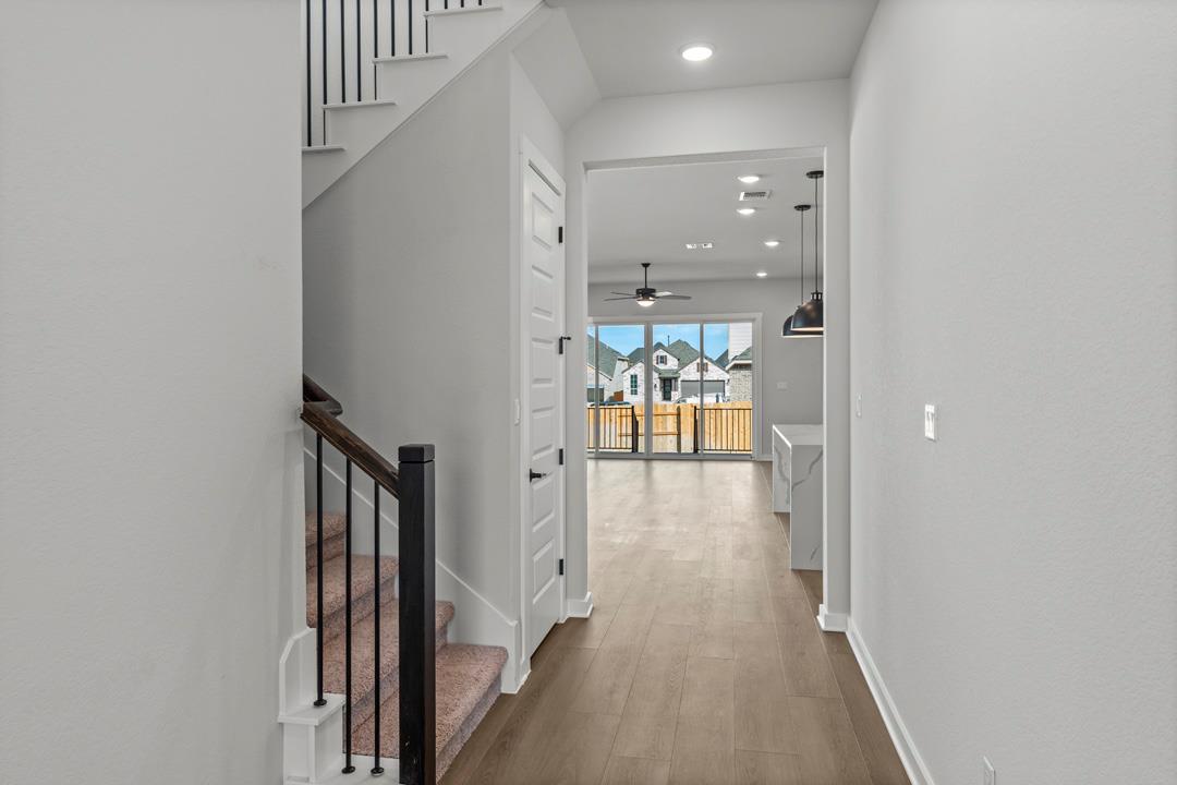 616 Leeland Drive photo 6