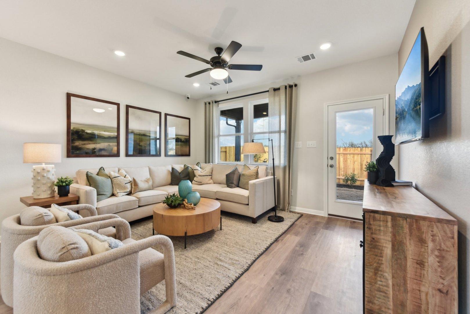 10917 Tallsalt Dr photo 5