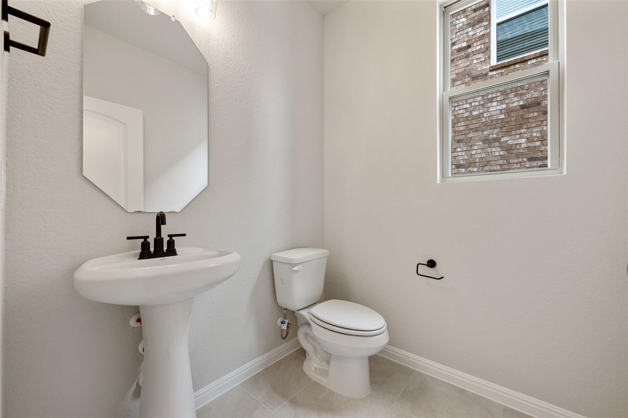 275 Crater Lake Dr photo 11