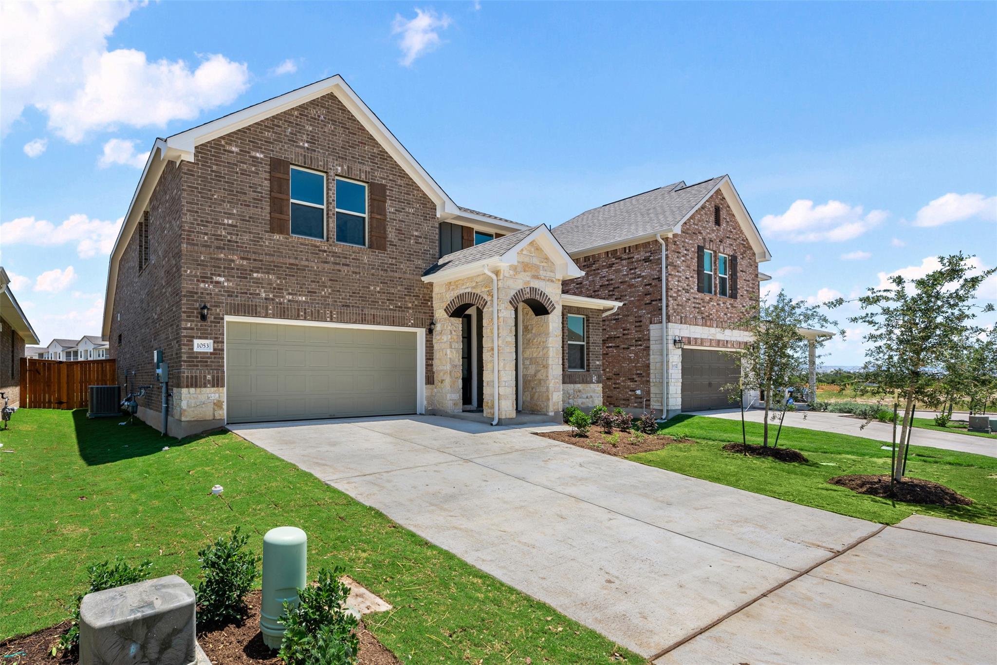 275 Crater Lake Dr photo 5