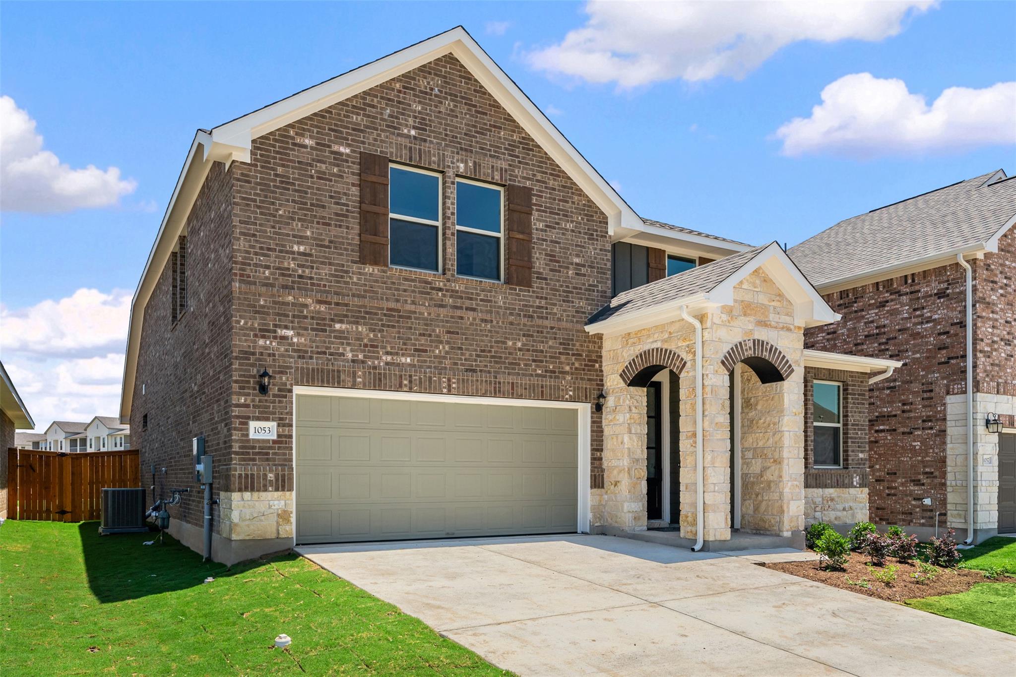 275 Crater Lake Dr photo 6