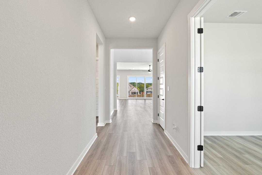 317 McMillian Drive photo 4