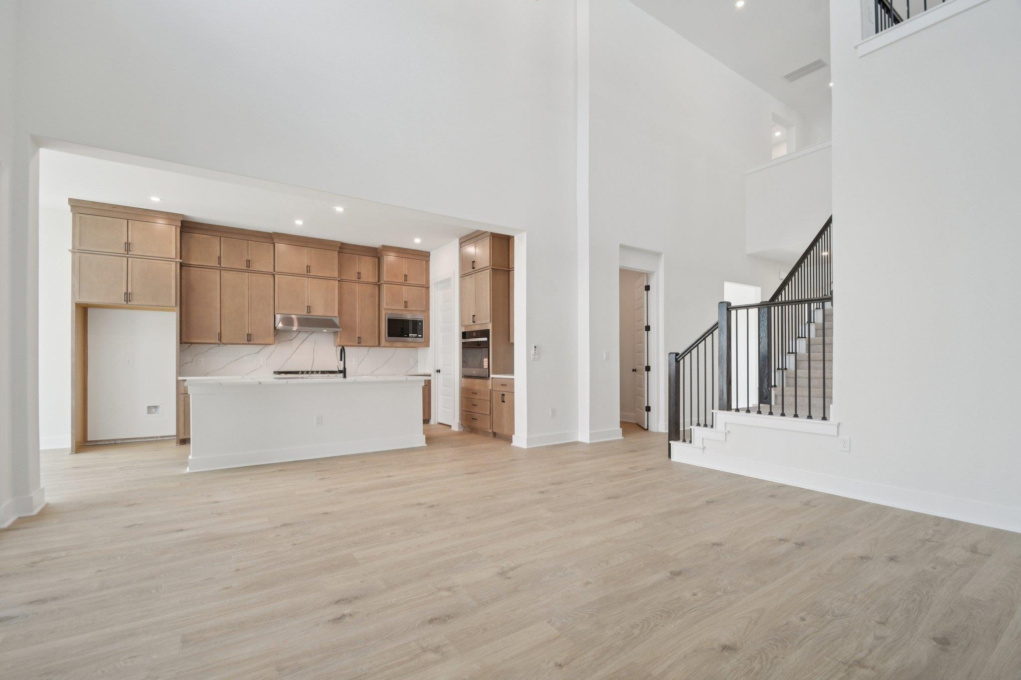 2259 Sarabanda St photo 7
