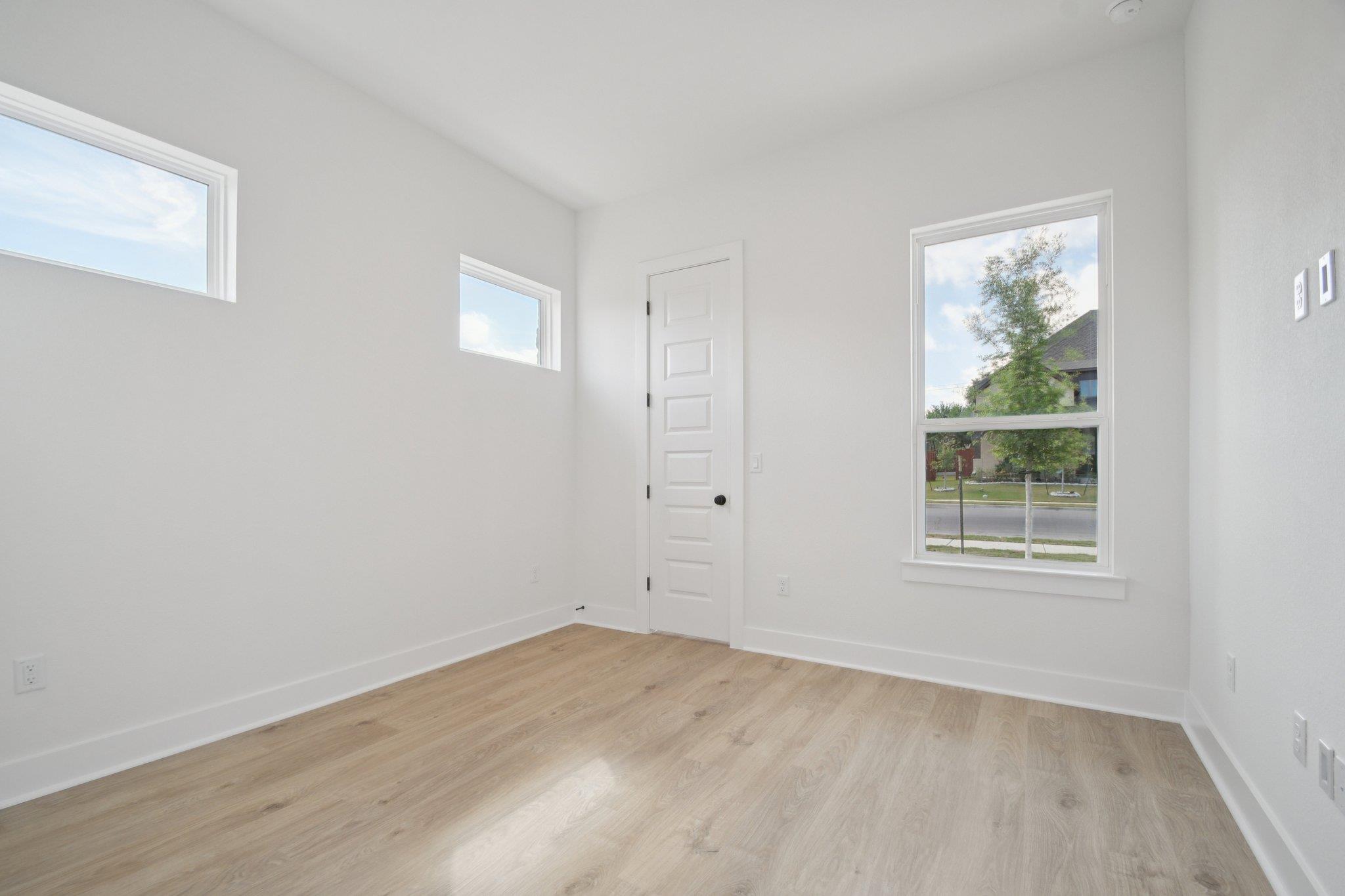 2259 Sarabanda St photo 10