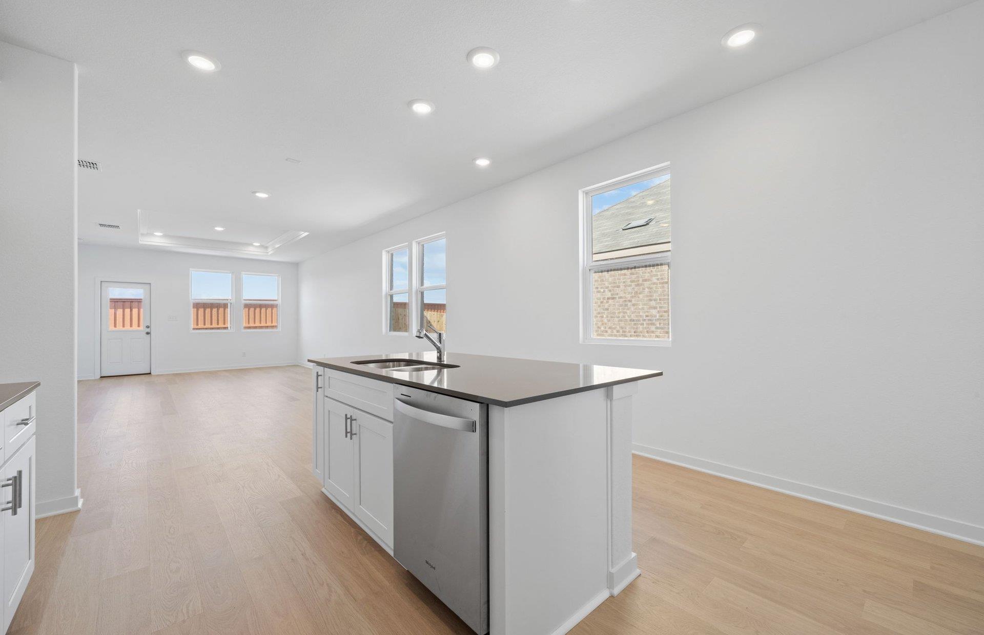 728 Rubber Tree Way photo 6