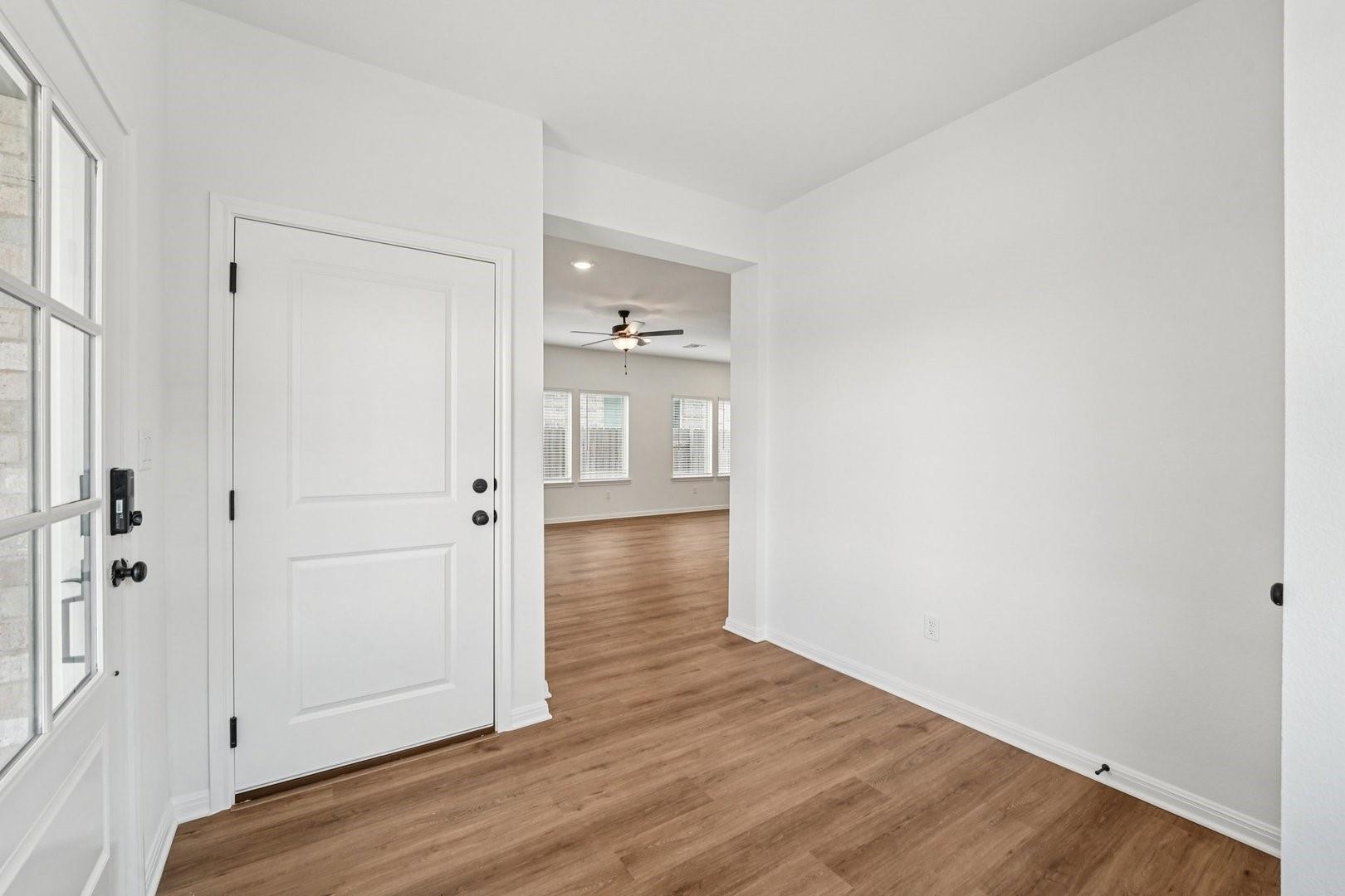 238 Bay Breeze Dr photo 8