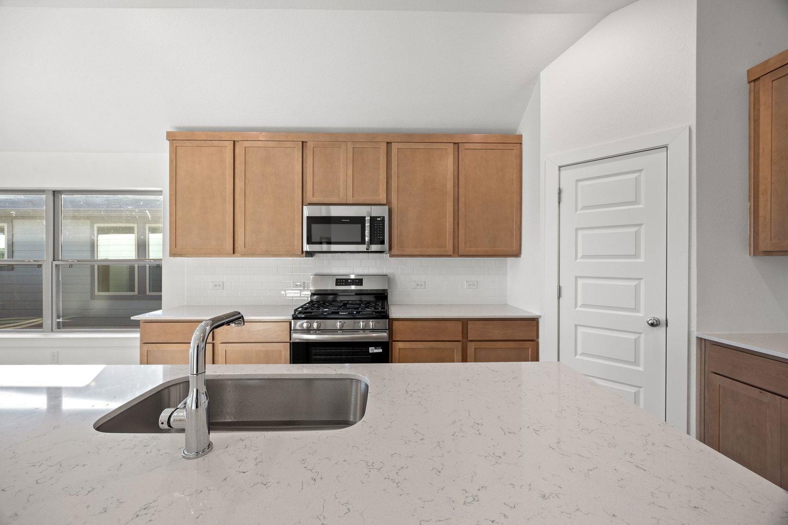 4709 Native Pearl photo 11