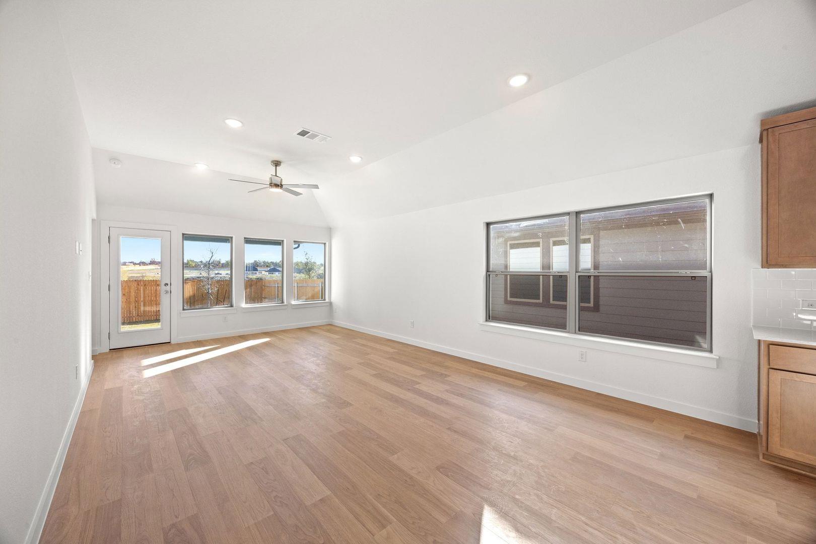 4709 Native Pearl photo 7