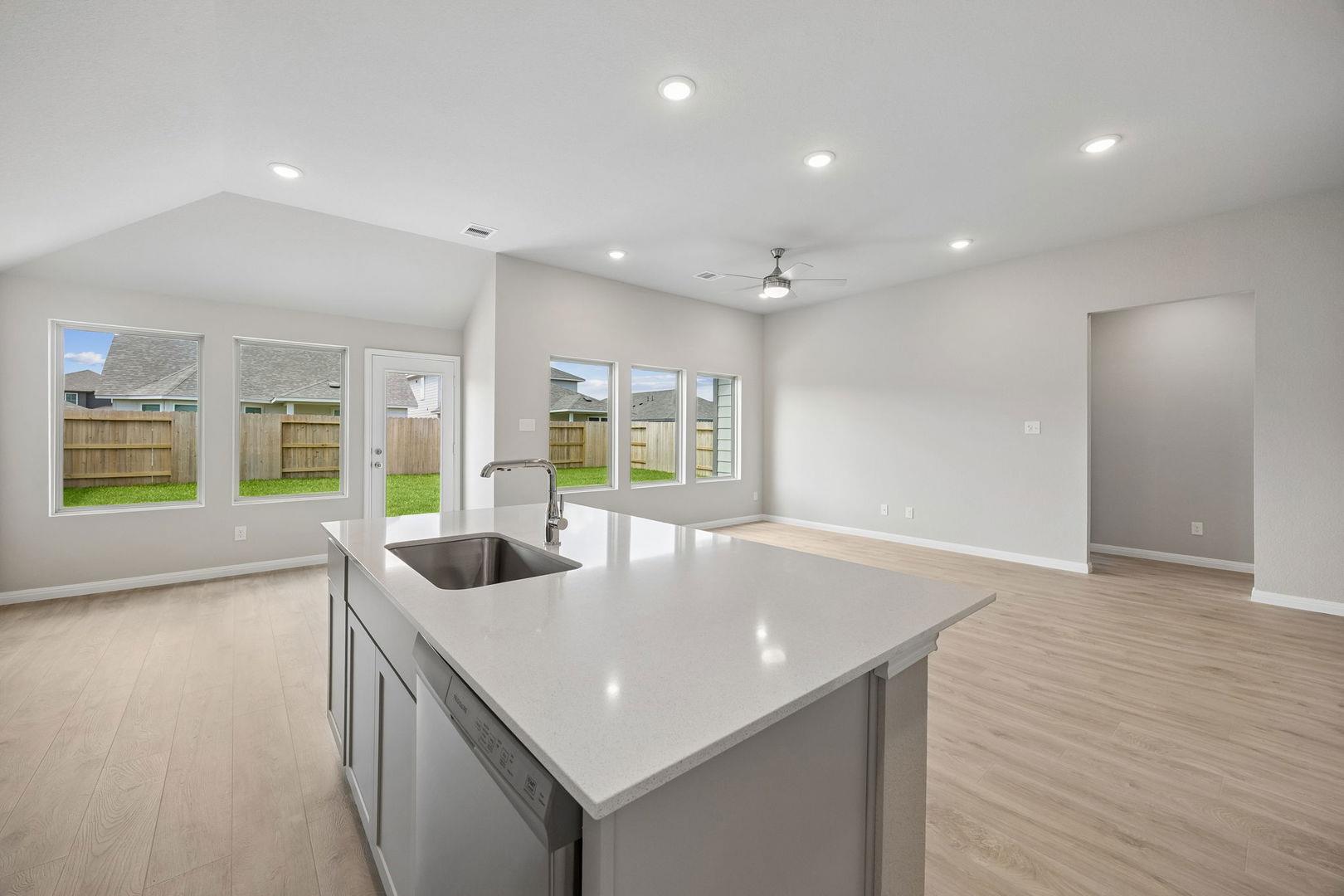 4729 Bridwell photo 9