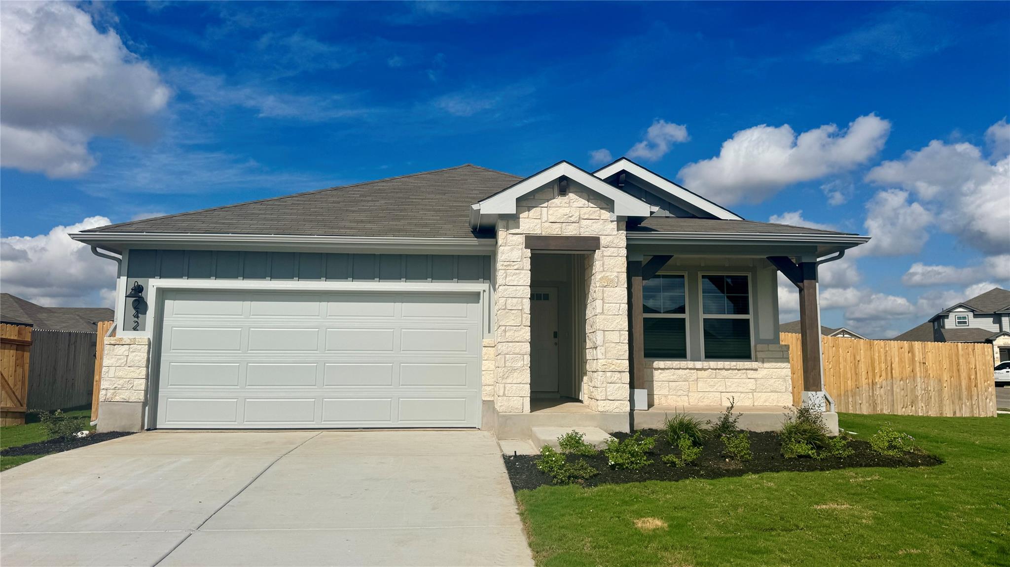 242 Red Tail Hawk Ln
