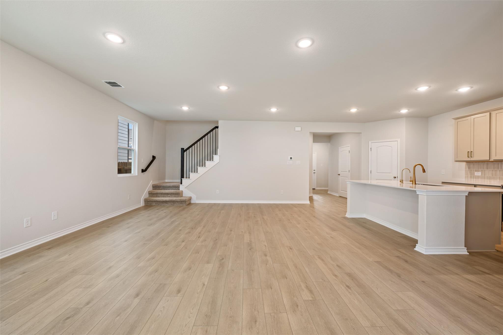 429 Carr Dr photo 12