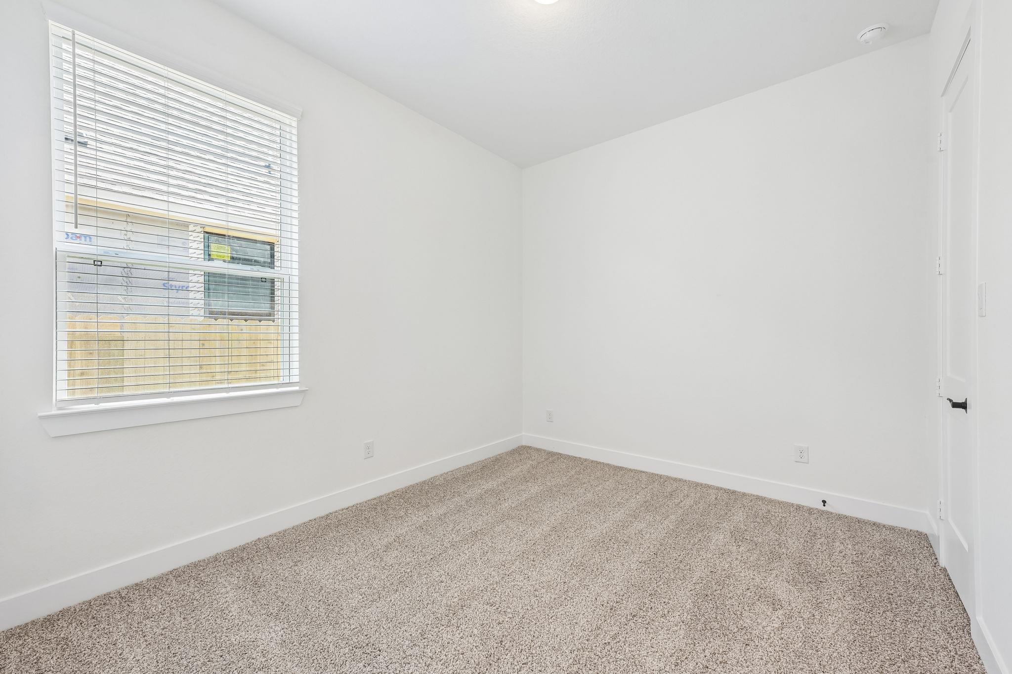 13709 Ryan Range Ln photo 5