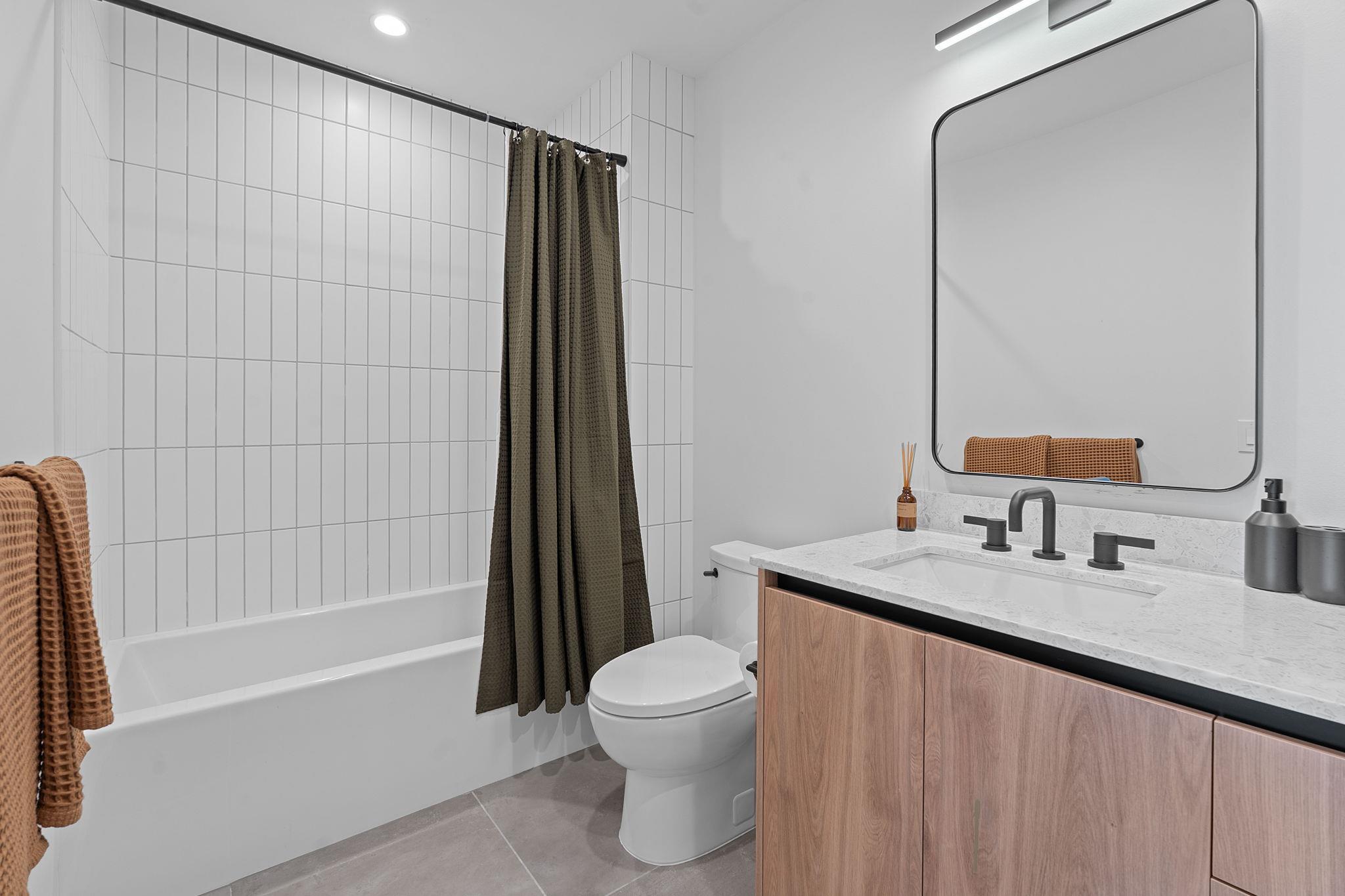 84 East Ave #1401 photo 11