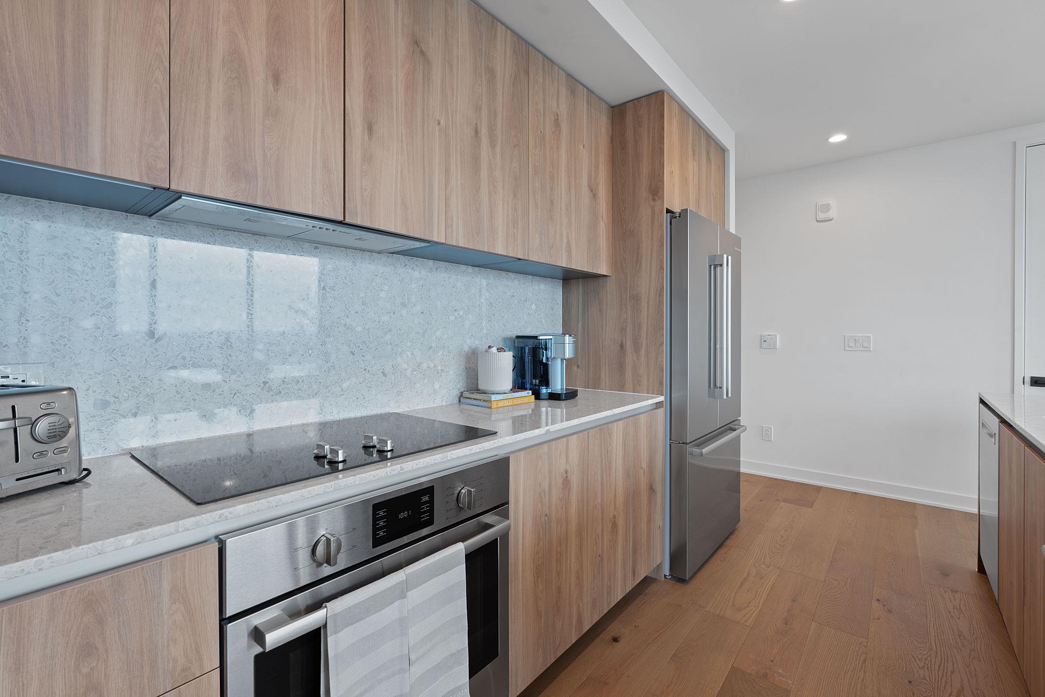 84 East Ave #1401 photo 5