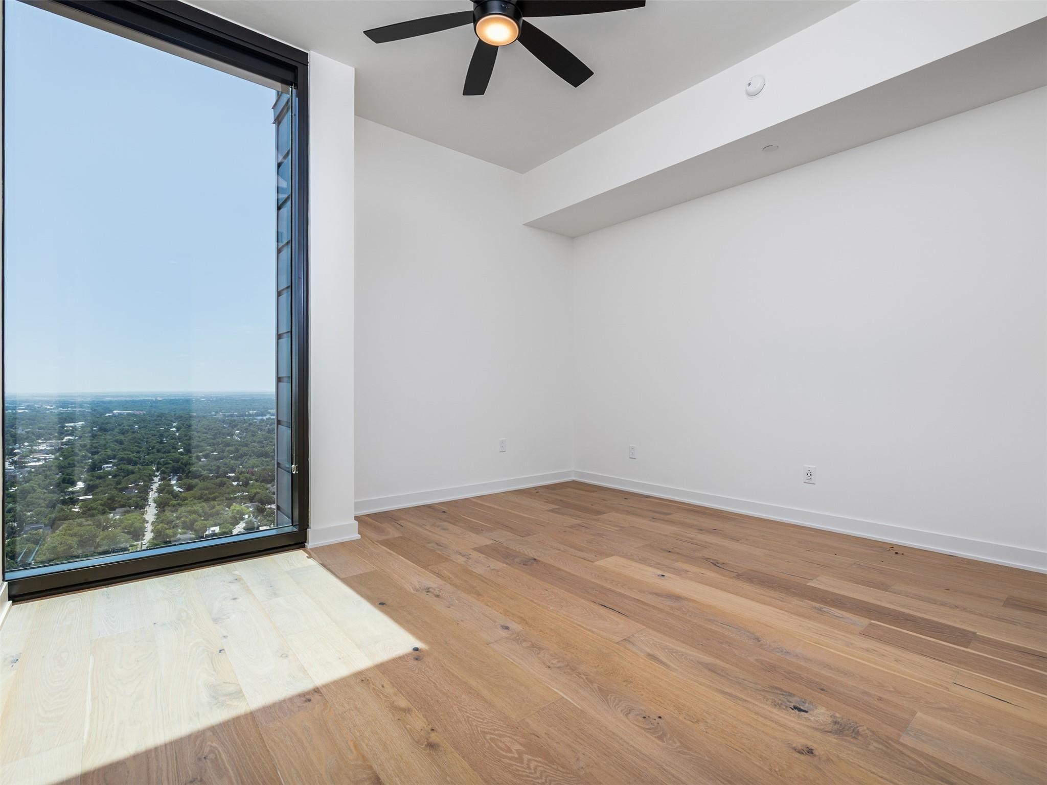 84 East Ave #3704 photo 11