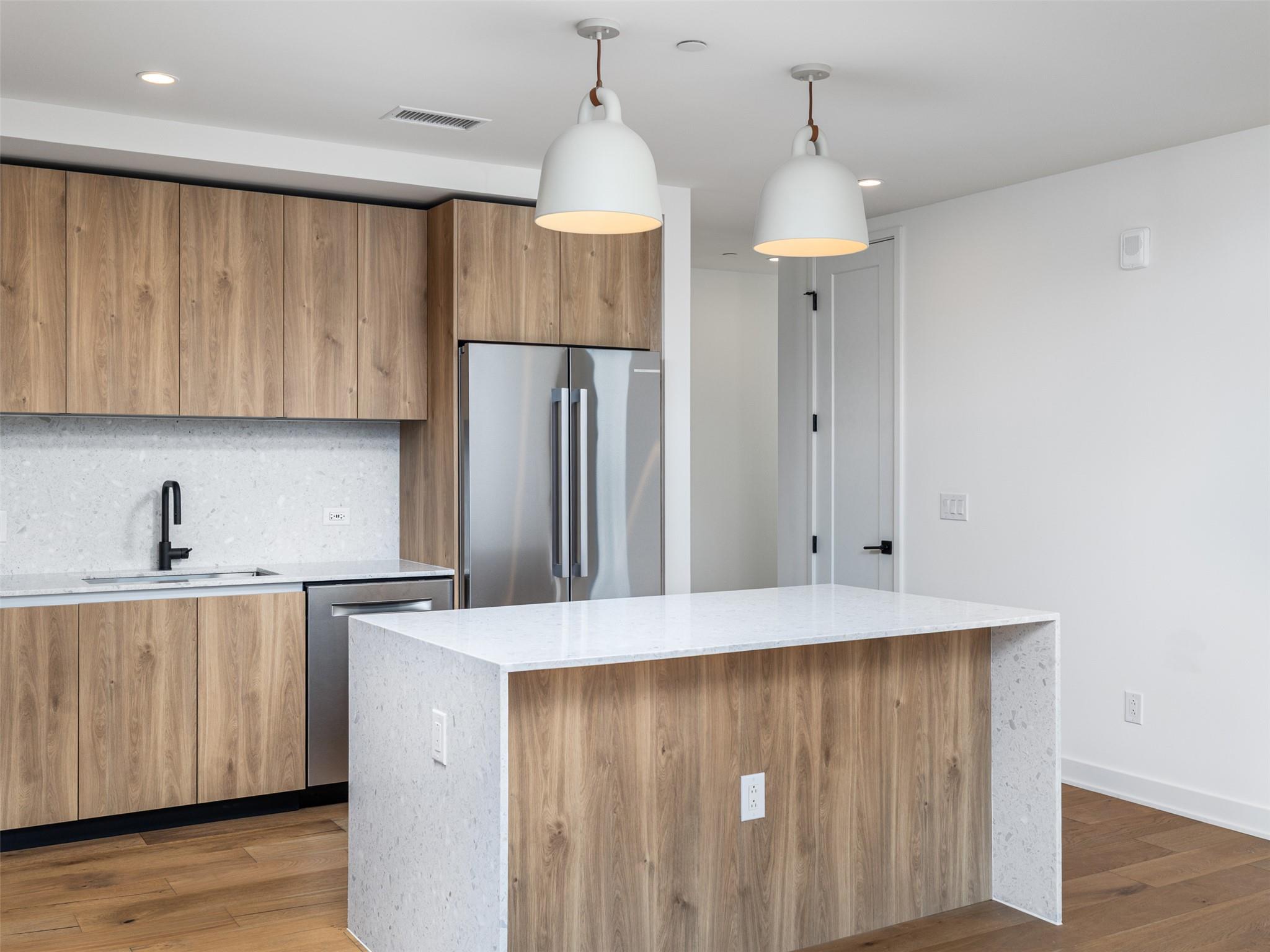 84 East Ave #1609 photo 6