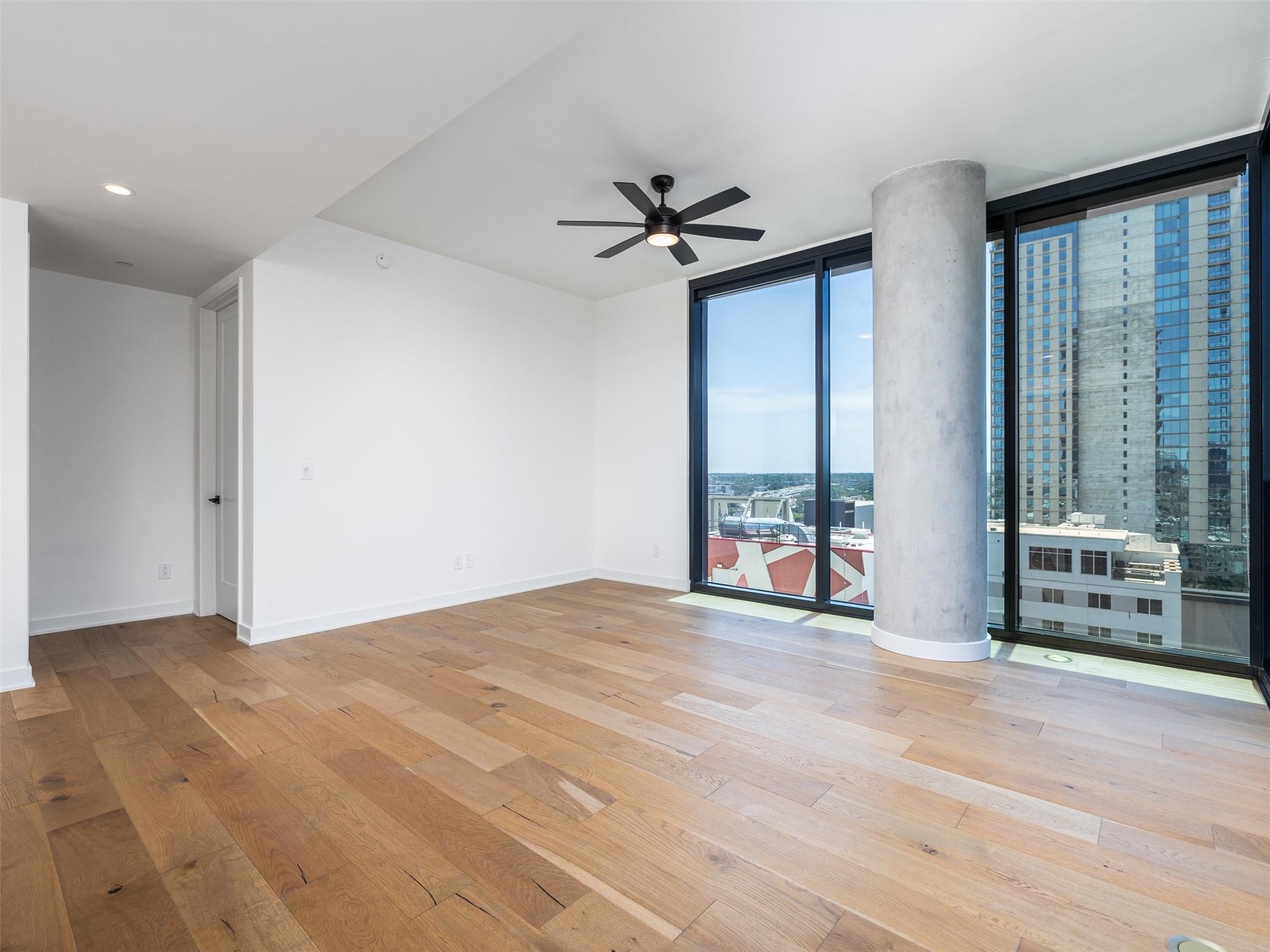 84 East Ave #1609 photo 10
