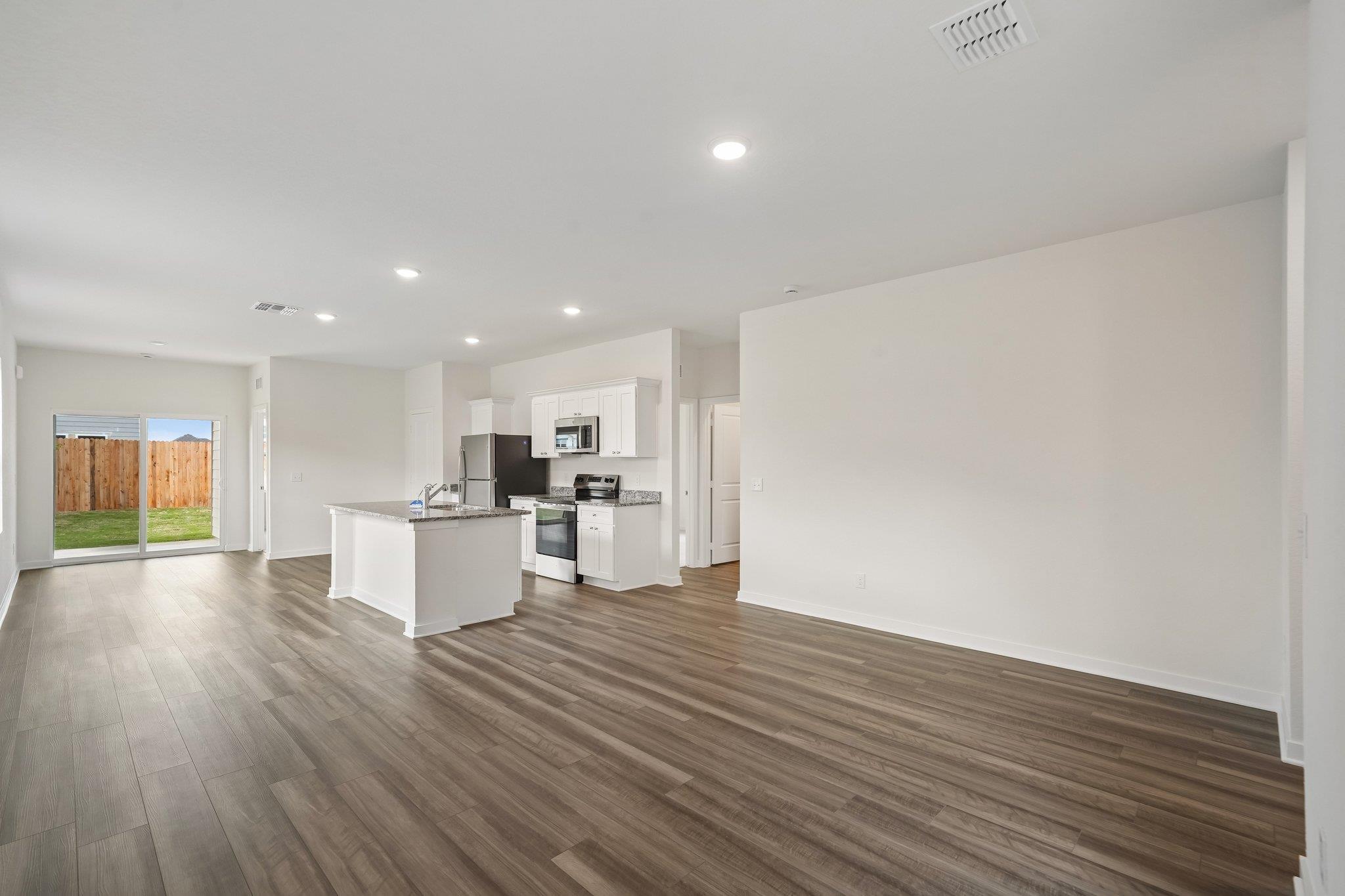 5305 Calluna Dr photo 3