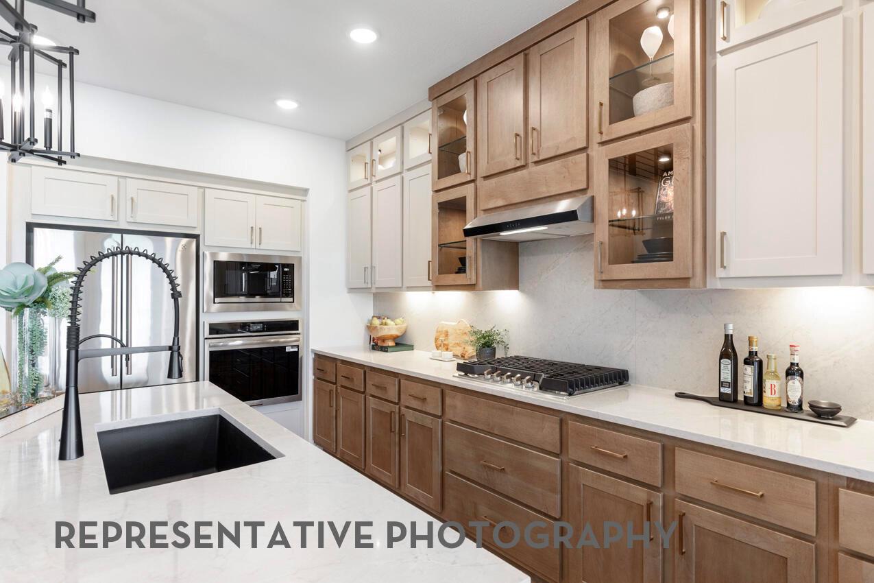 108 Top View Dr photo 4