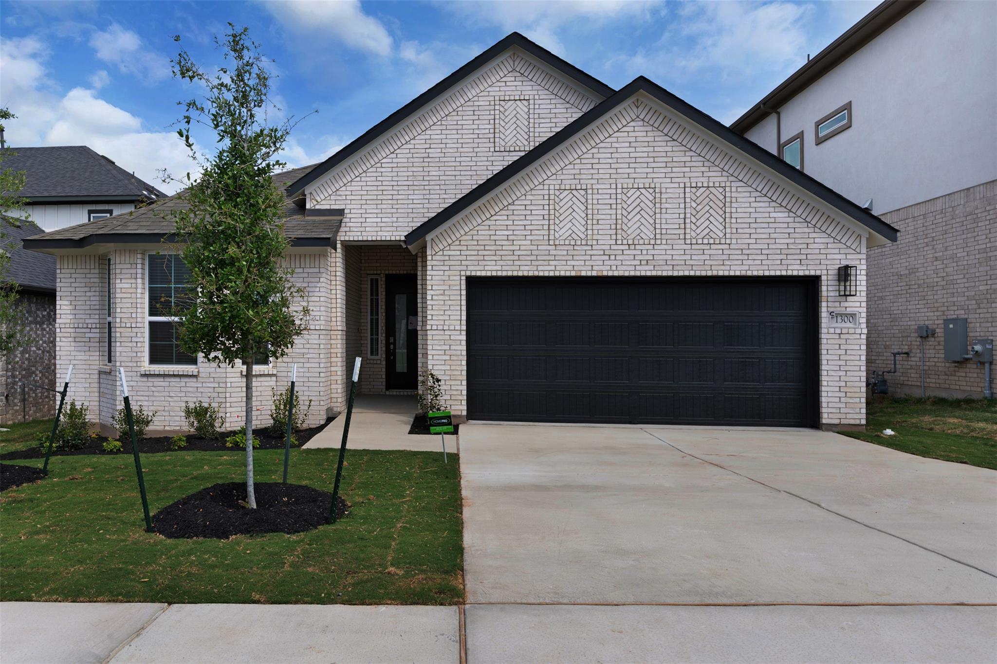 213 West Faulkner St