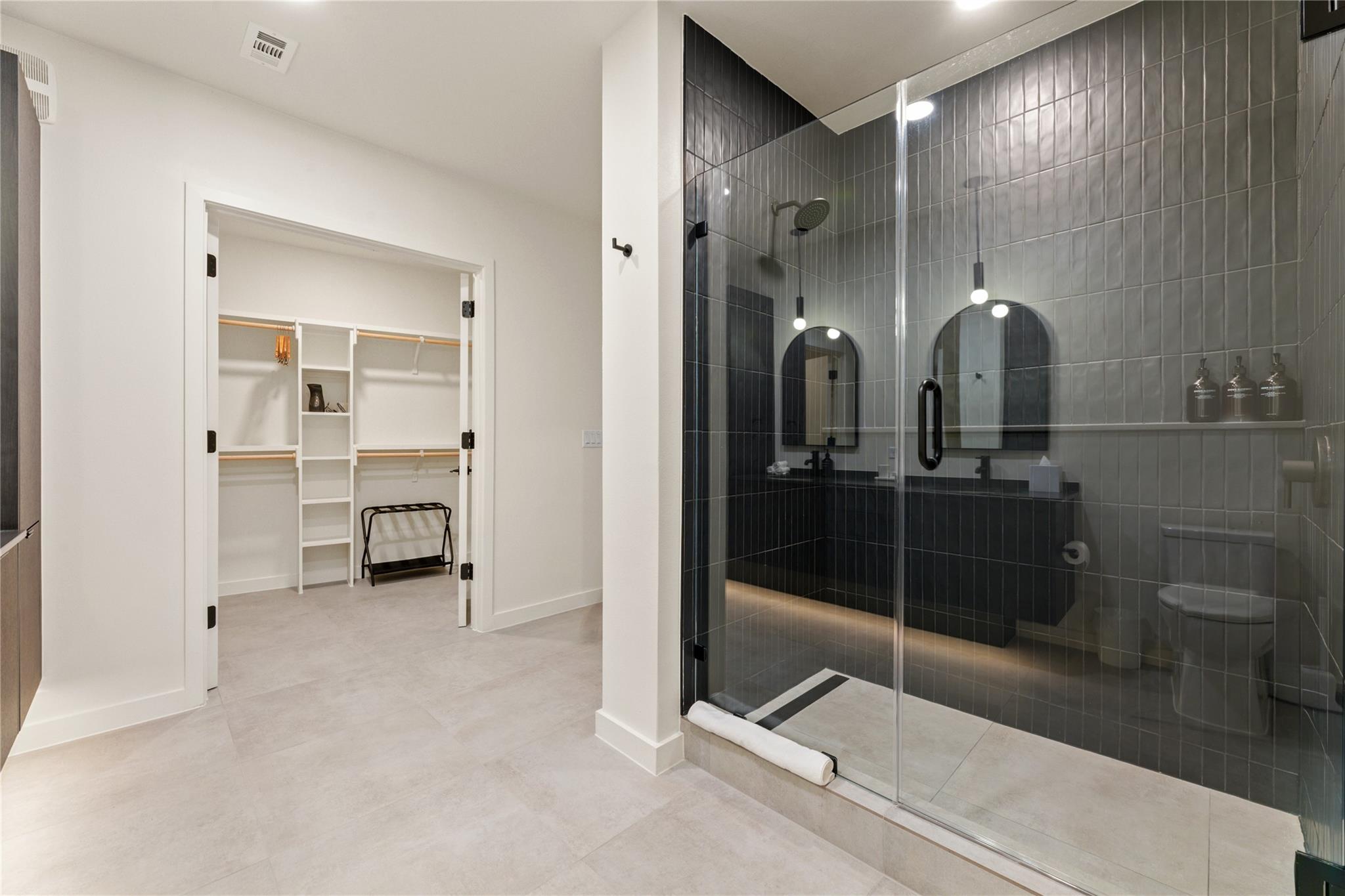 2323 S Lamar Blvd #206 photo 9