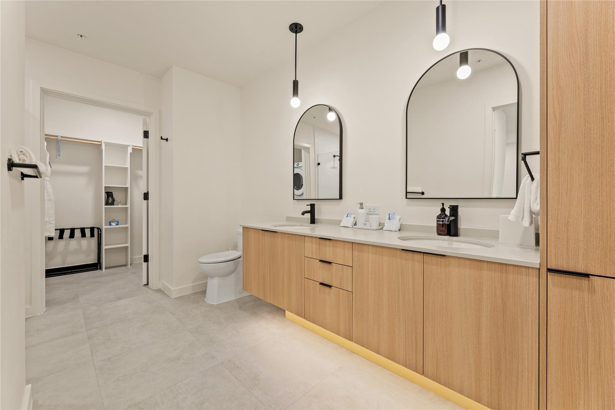 2323 S Lamar Blvd #204 photo 10