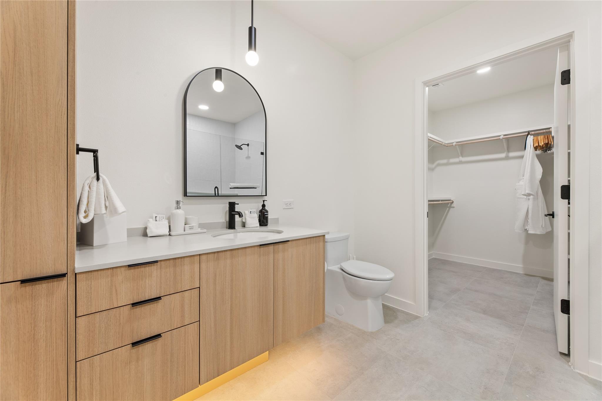 2323 S Lamar Blvd #128 photo 3