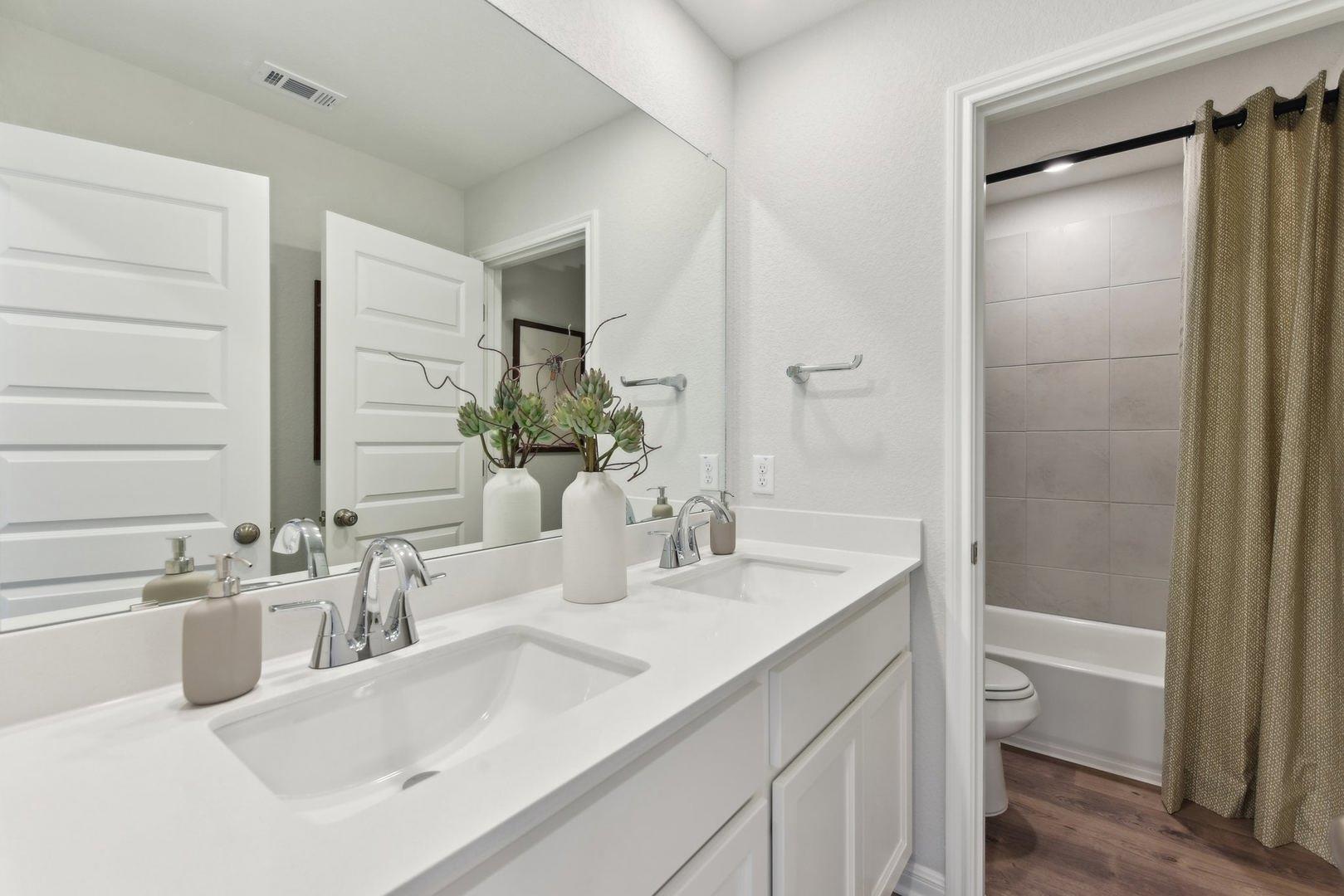 10932 Tallsalt Dr photo 5
