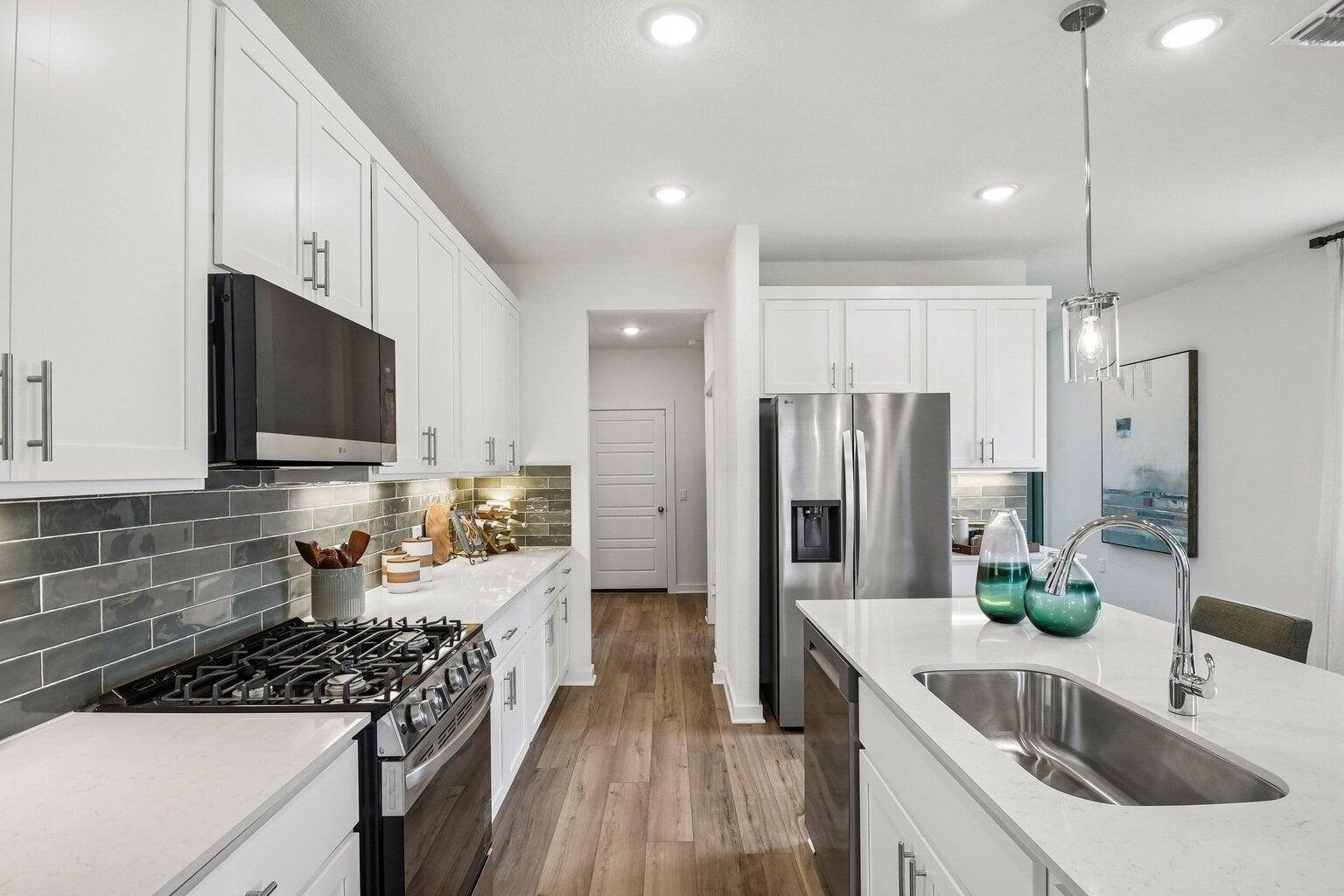 10924 Tallsalt Dr photo 3