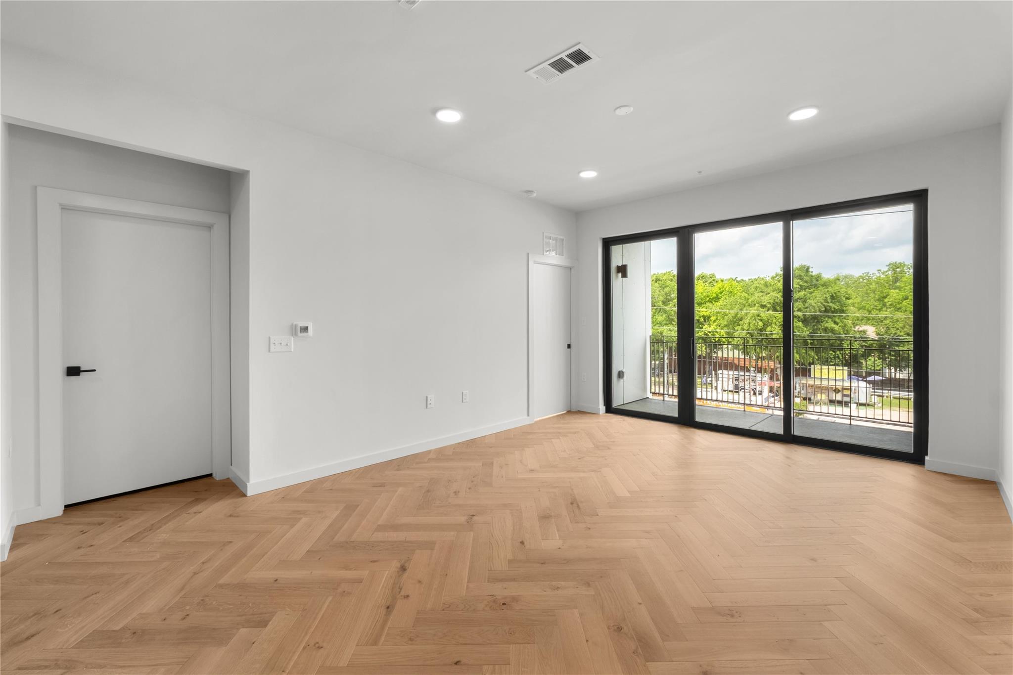 2209 S 1st St #311 photo 8