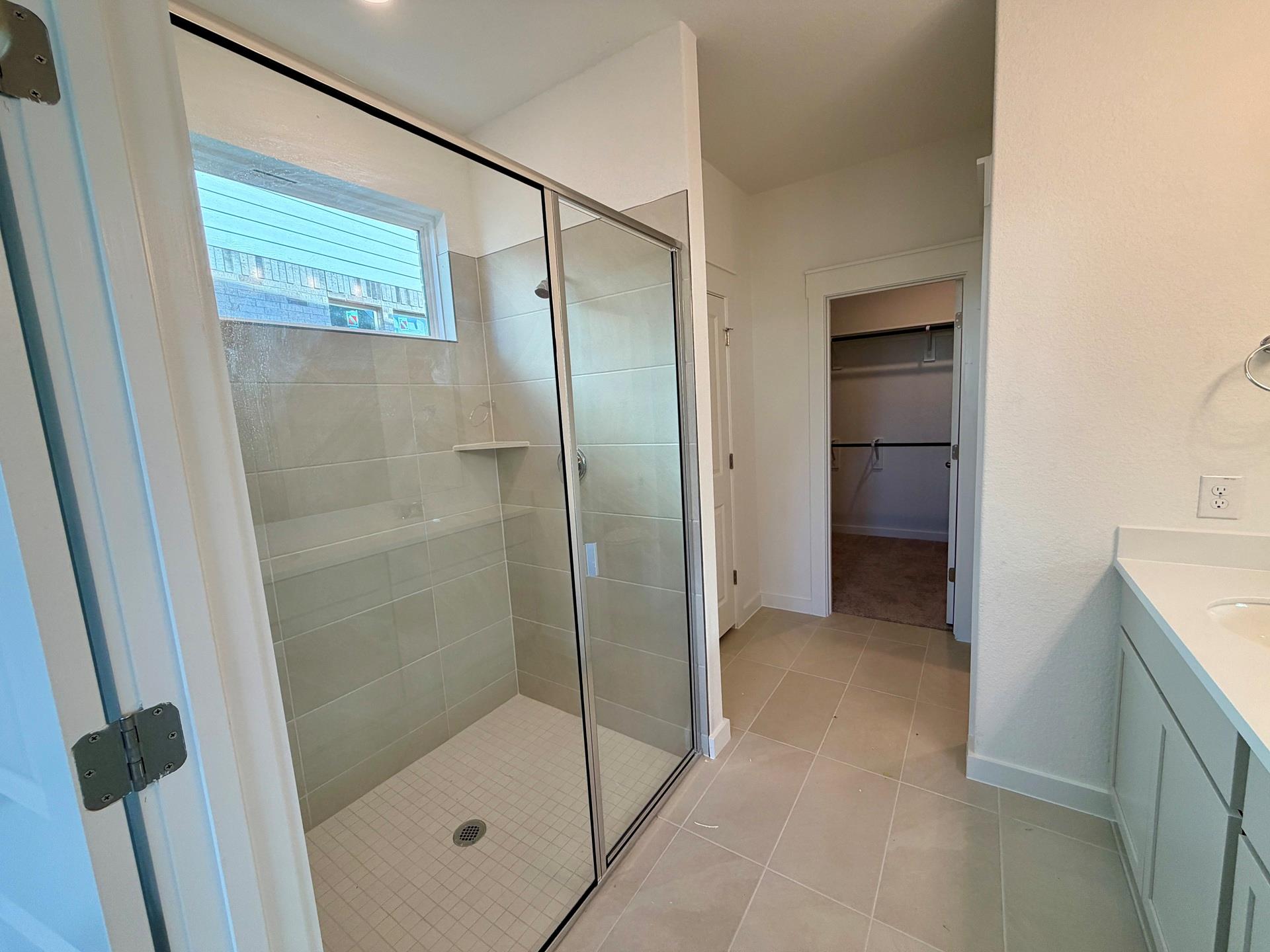 504 Bloomington Loop photo 11