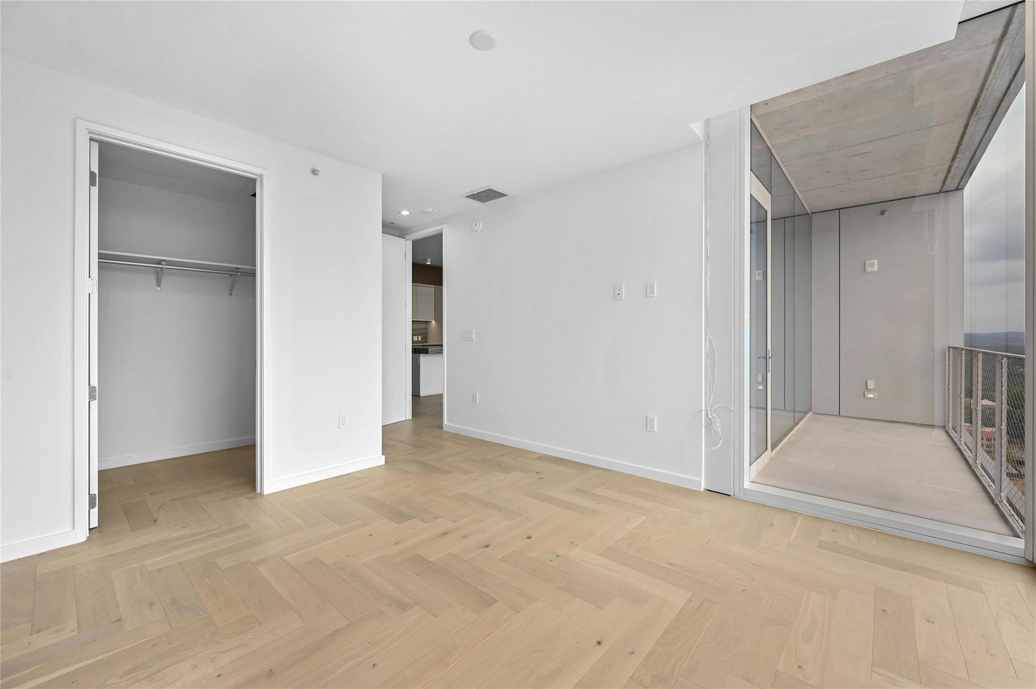 313 W 17th St #2402 photo 9