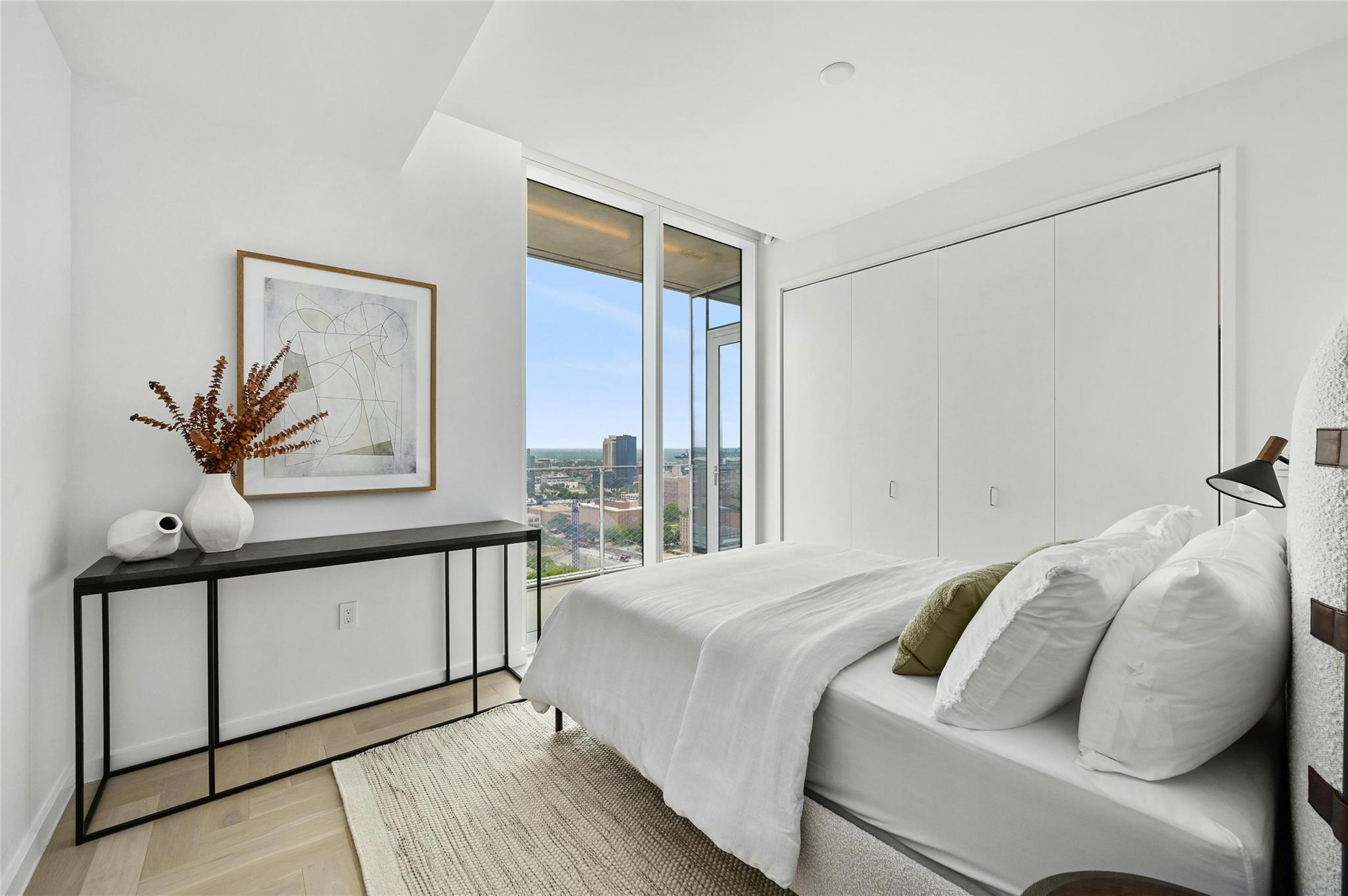 313 W 17th St #1507 photo 9