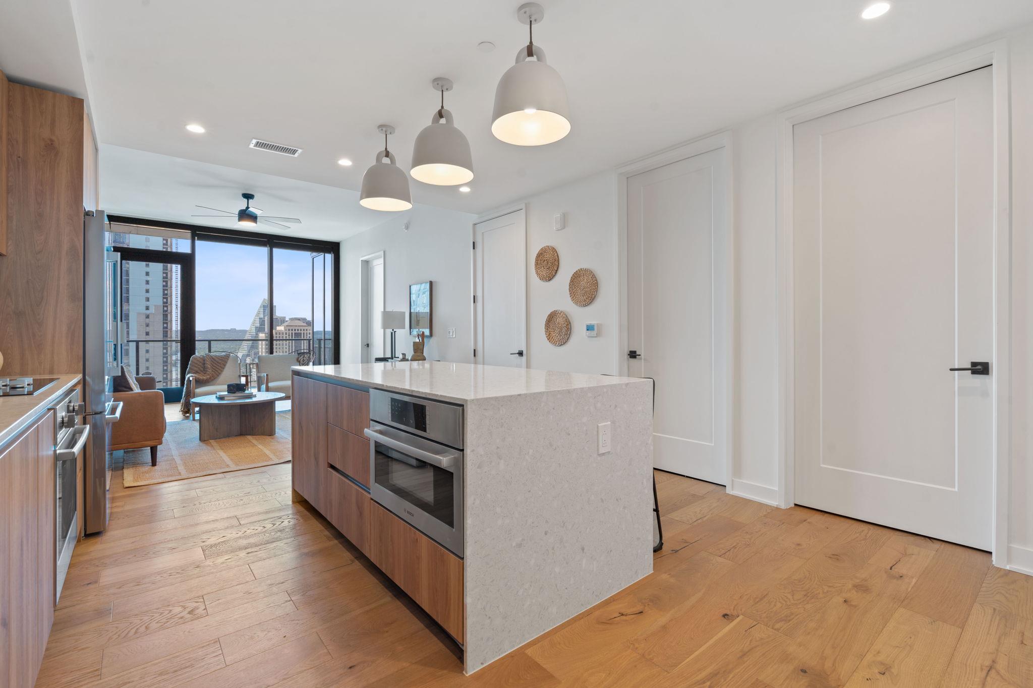 84 East Ave #1810 photo 4