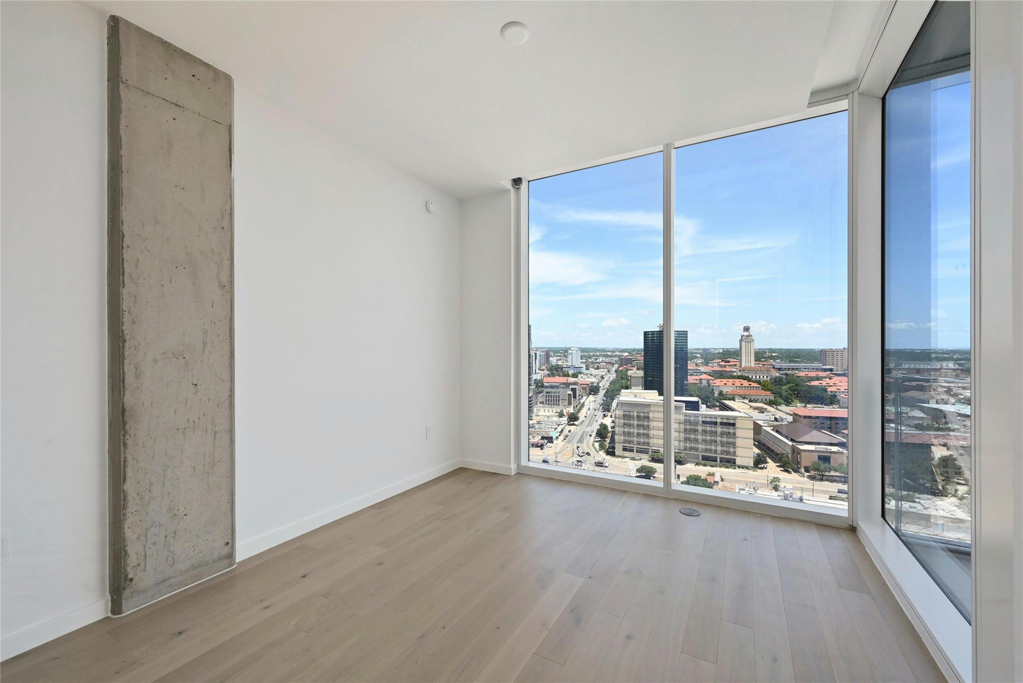 313 W 17th St #2501 photo 11