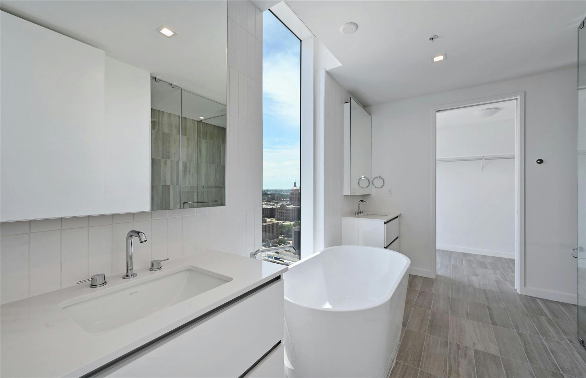 313 W 17th St #2501 photo 9
