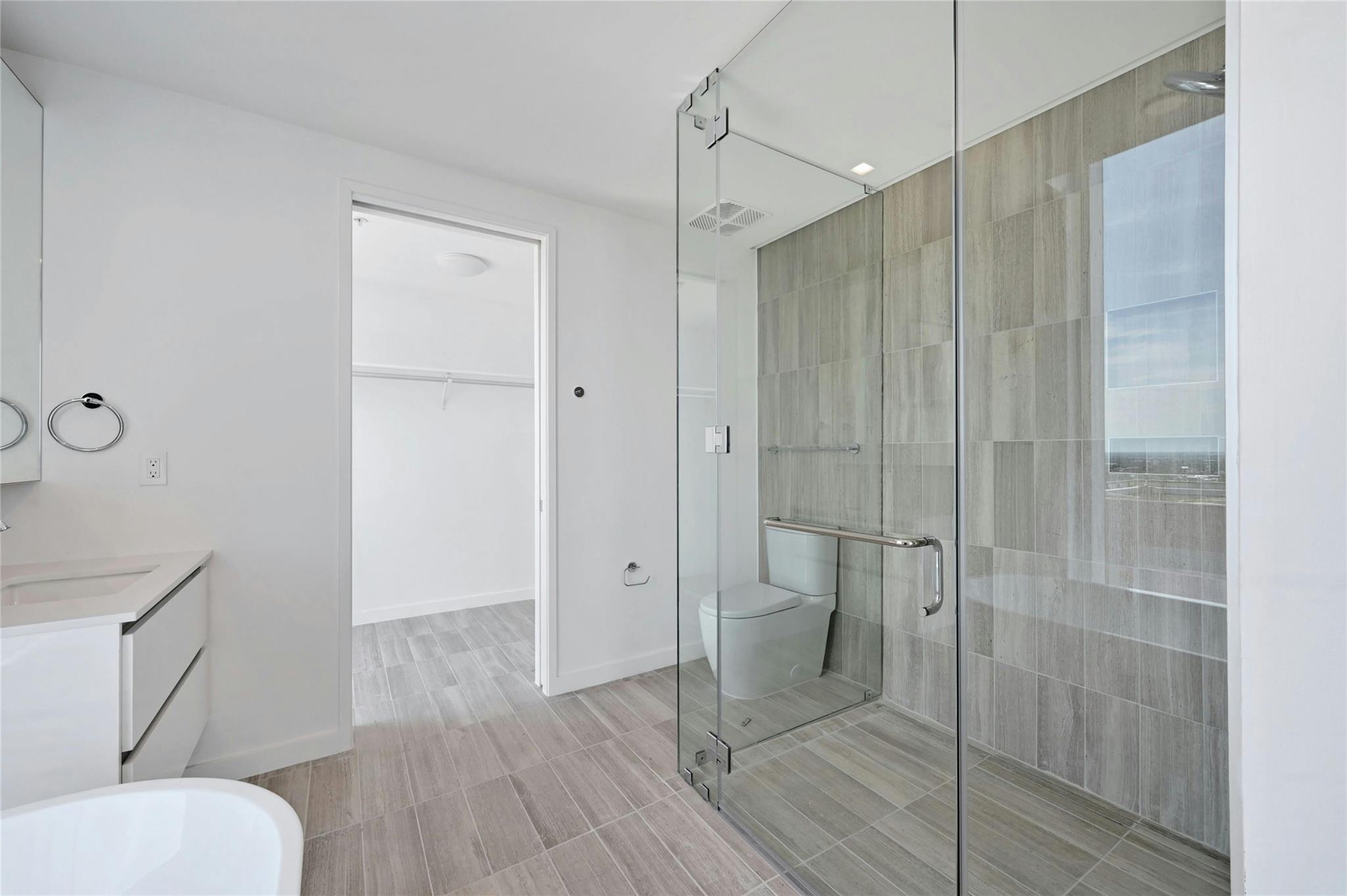 313 W 17th St #2501 photo 10