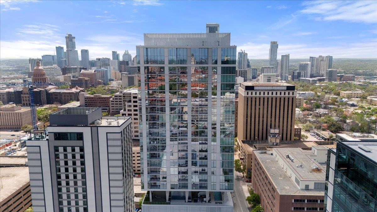 313 W 17th St #2701