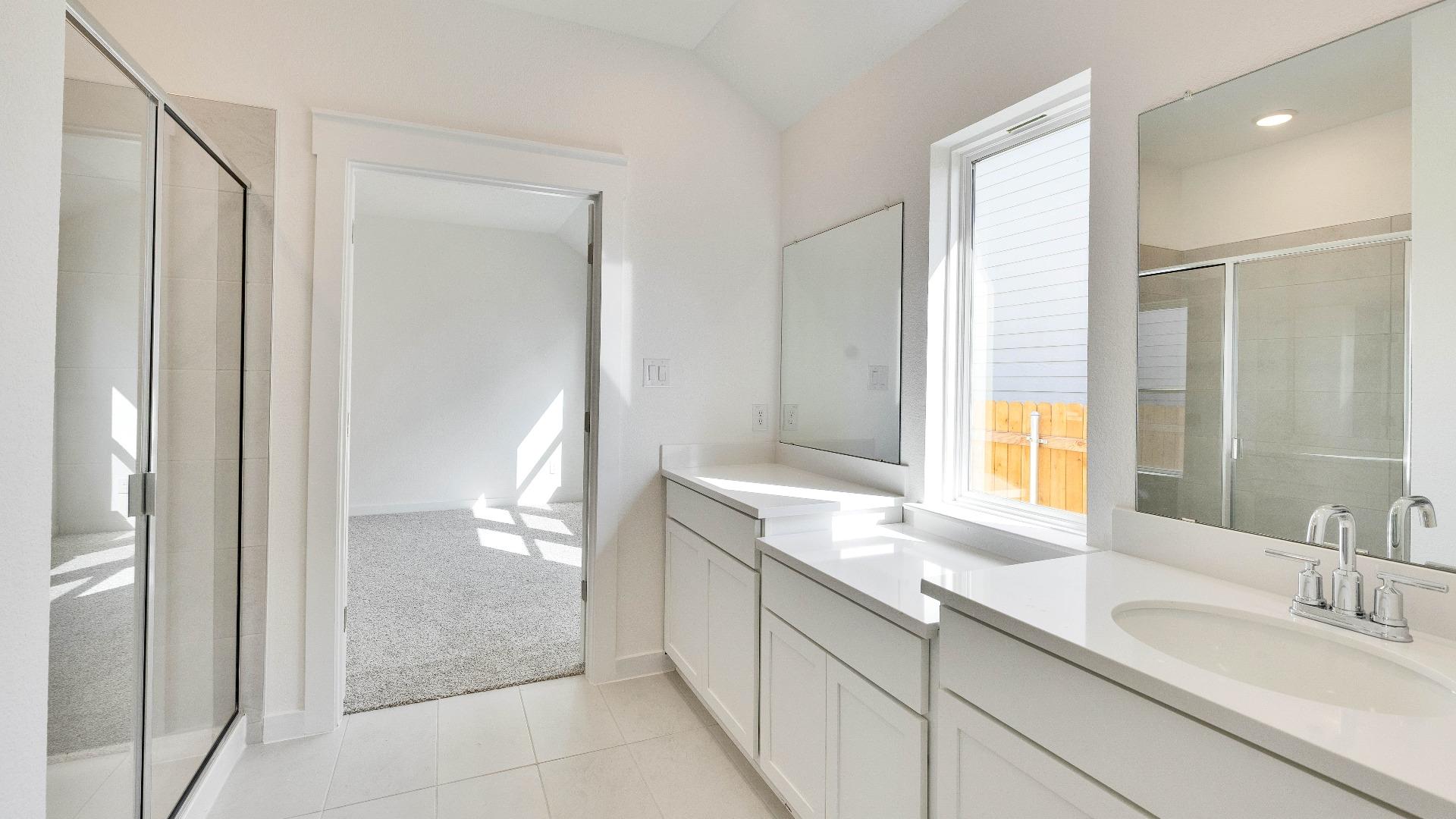 512 Bloomington Loop photo 8