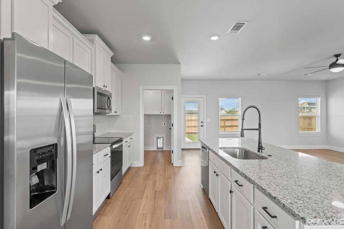 9312 Gladsome Path photo 5