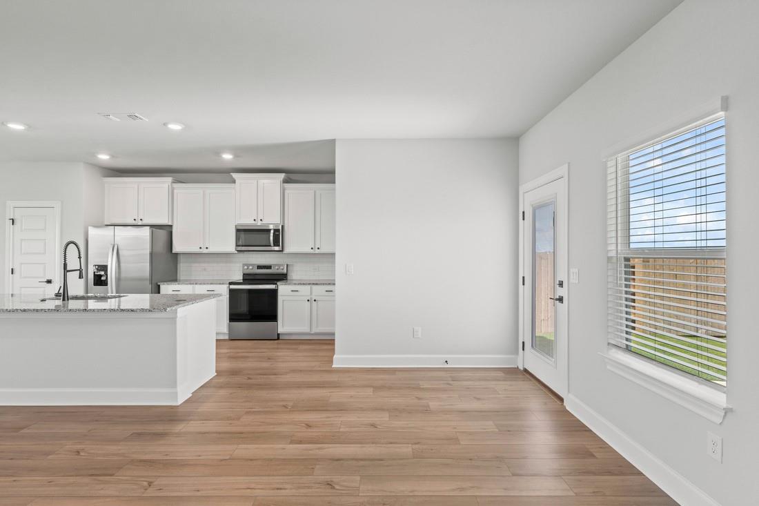 9312 Gladsome Path photo 6