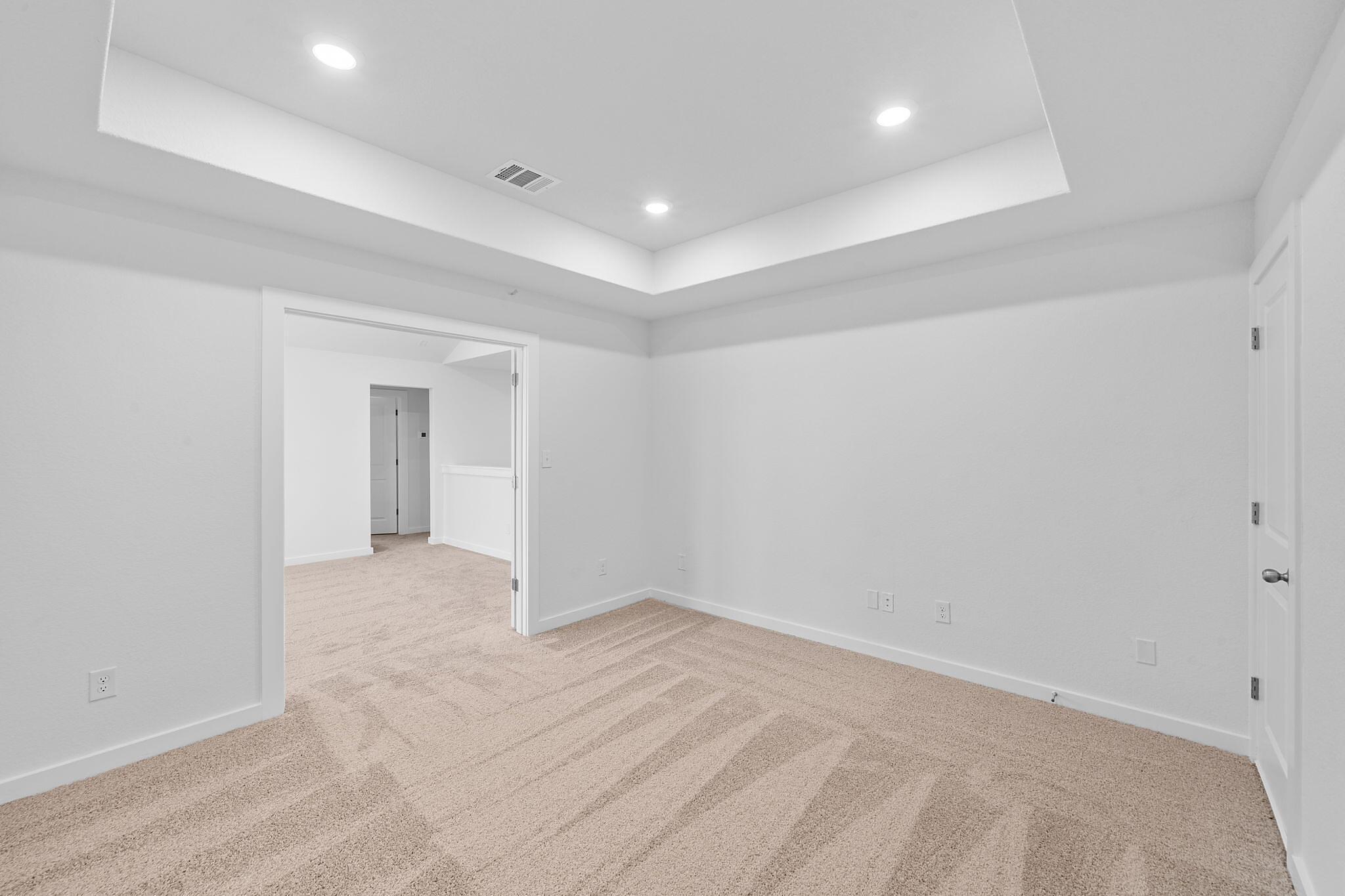 124 Hadleigh Dr photo 12