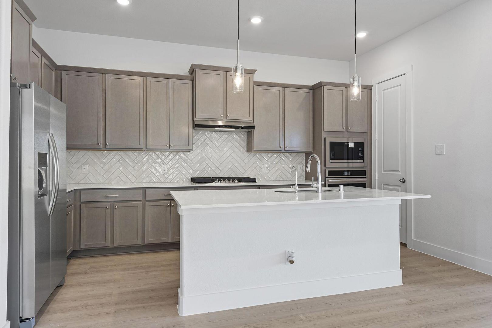 116 Hadleigh Dr photo 4