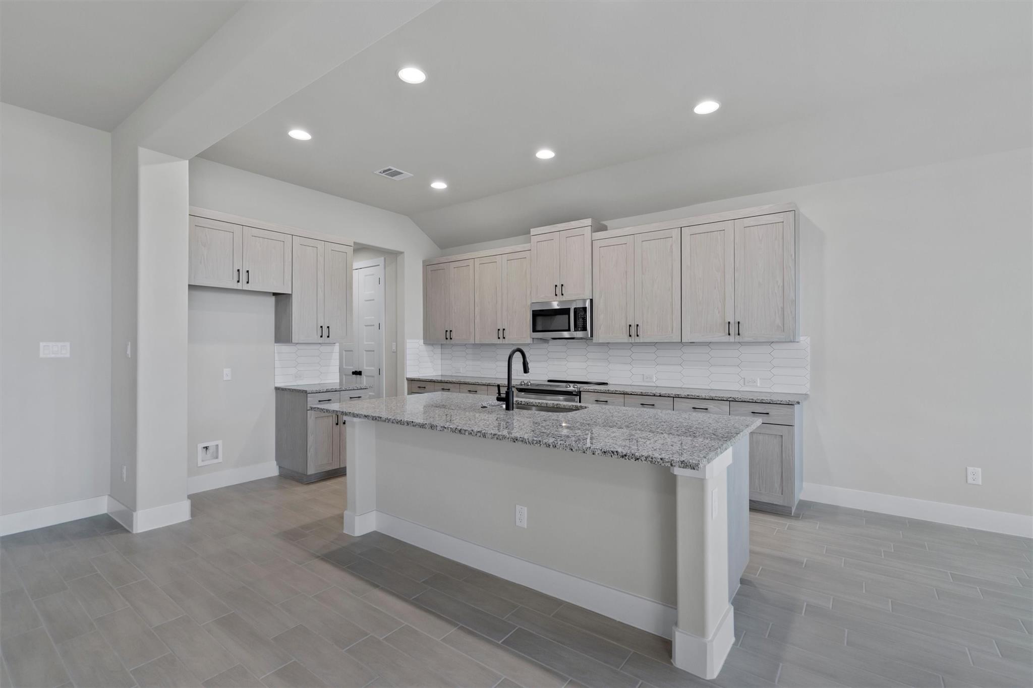 228 Scenic Hills Cir photo 7