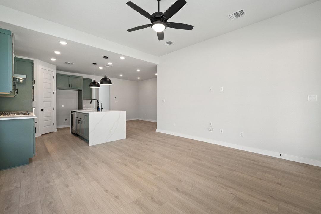 592 Darley Oak Drive photo 8