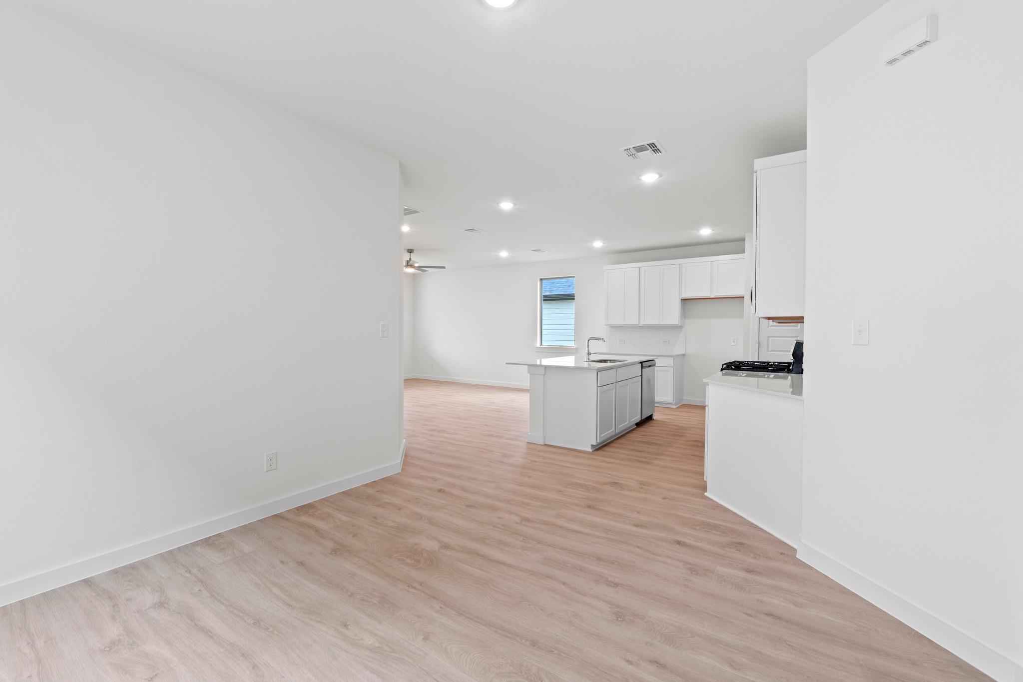 5721 Koshoa Dr photo 4