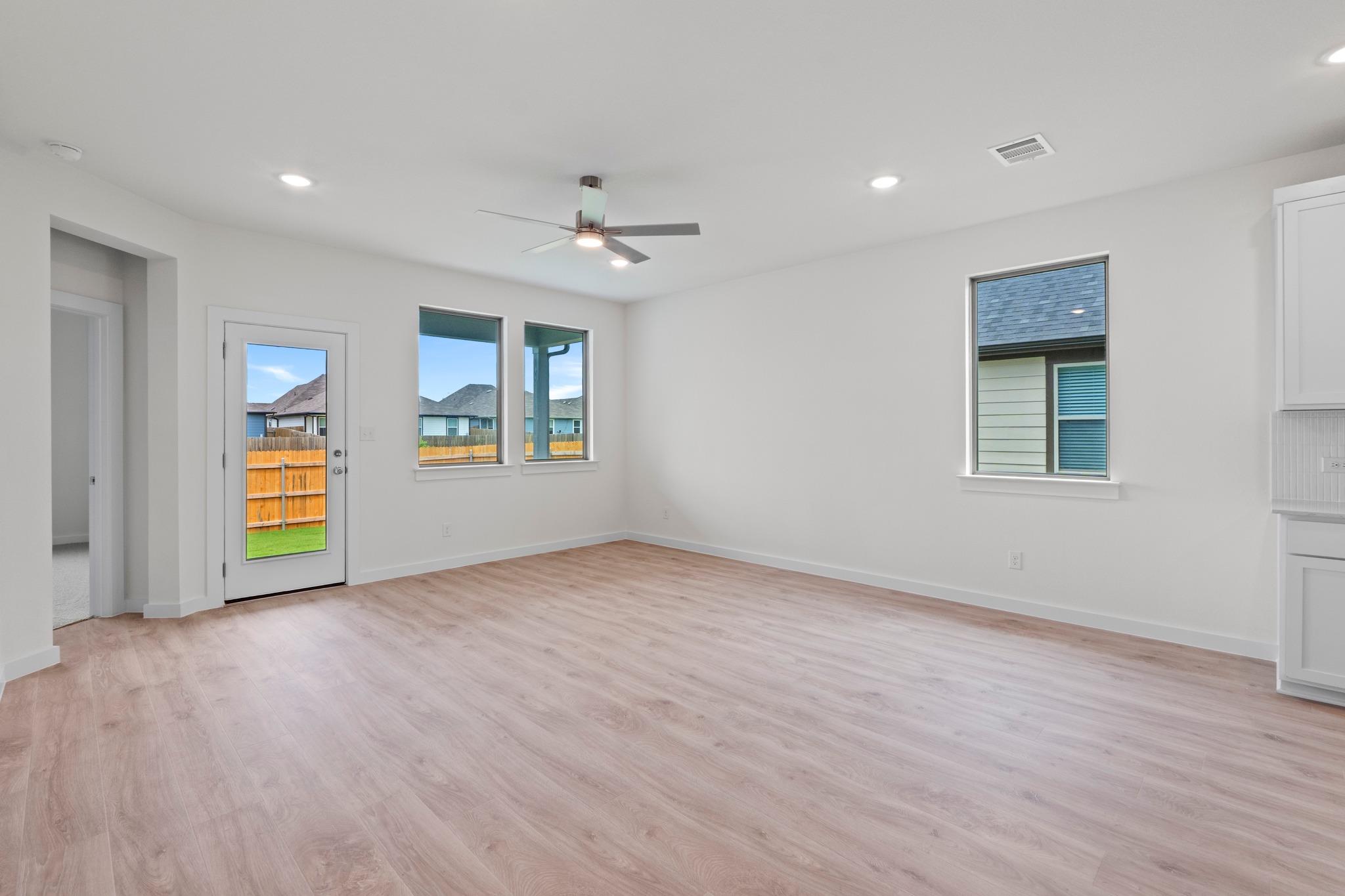 5721 Koshoa Dr photo 6