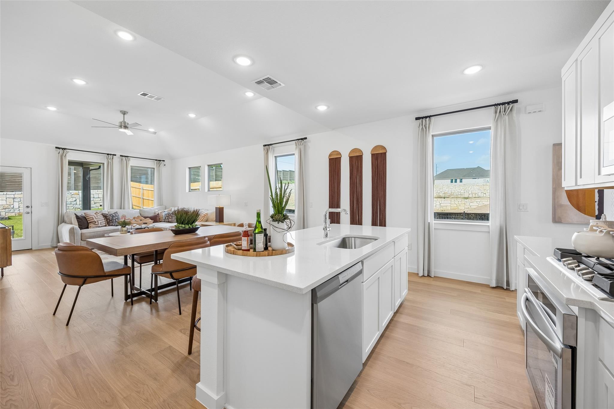 10912 True Valor Dr photo 6