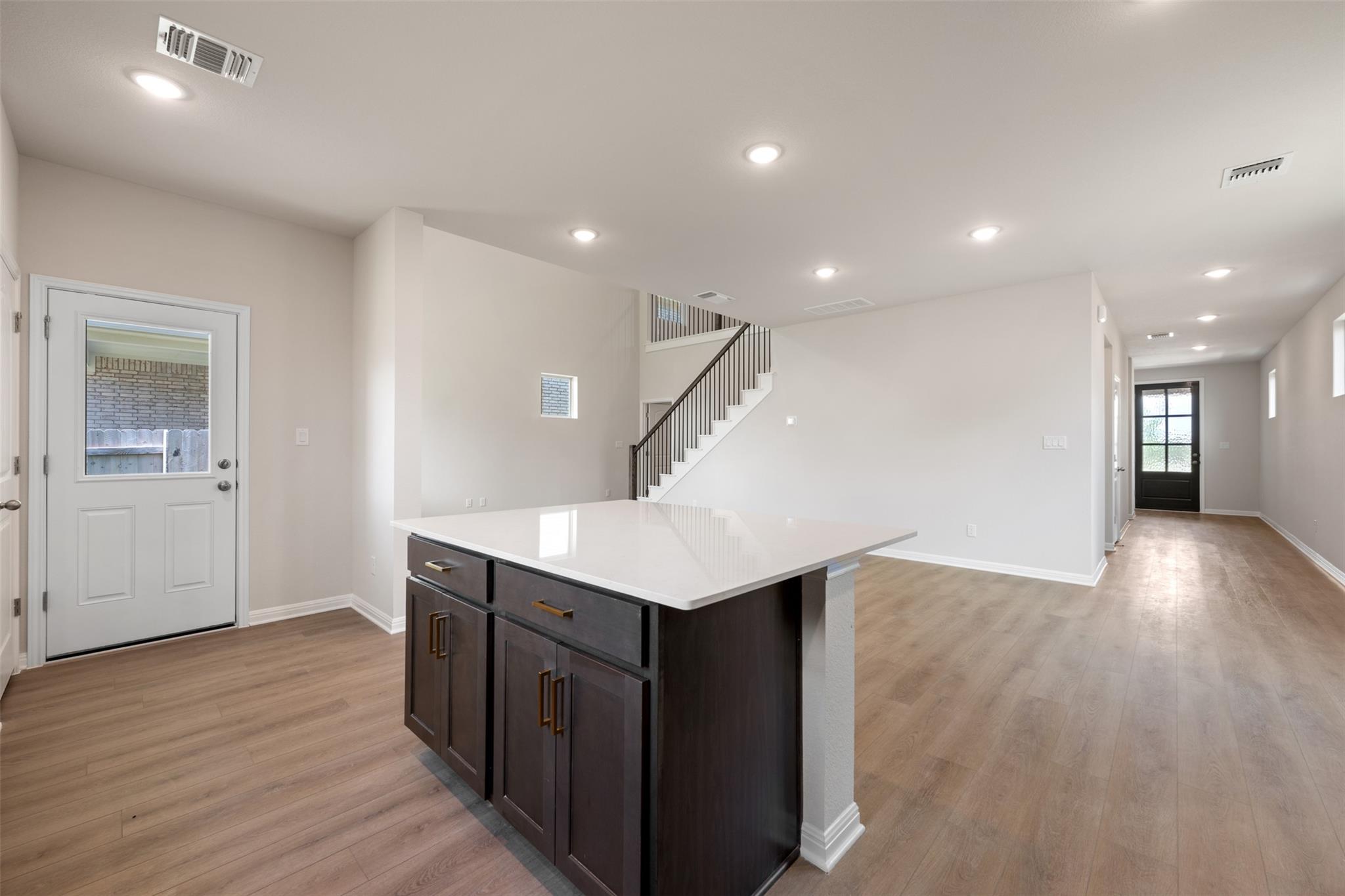310 Possumhaw Ln photo 5