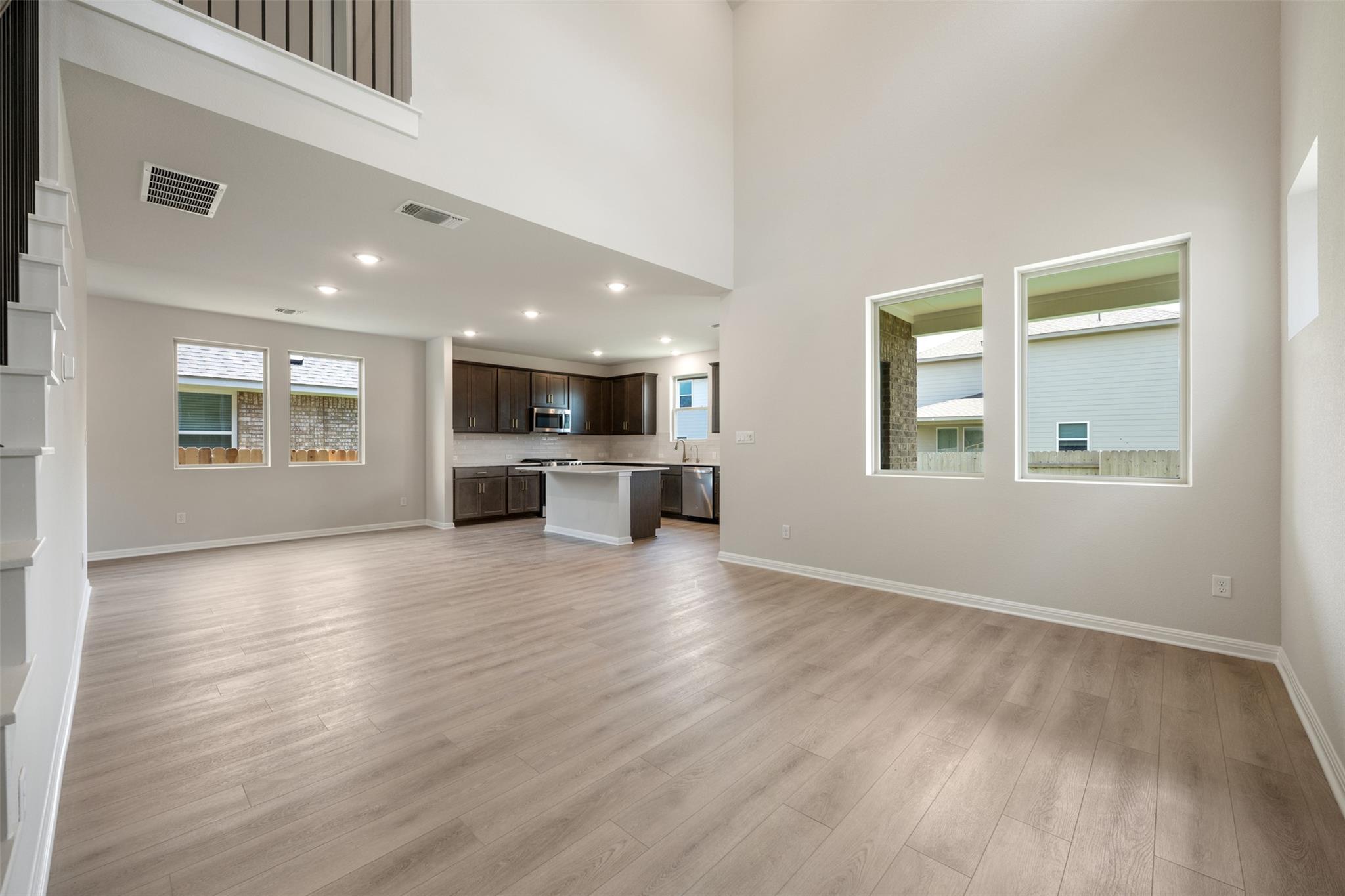 310 Possumhaw Ln photo 6